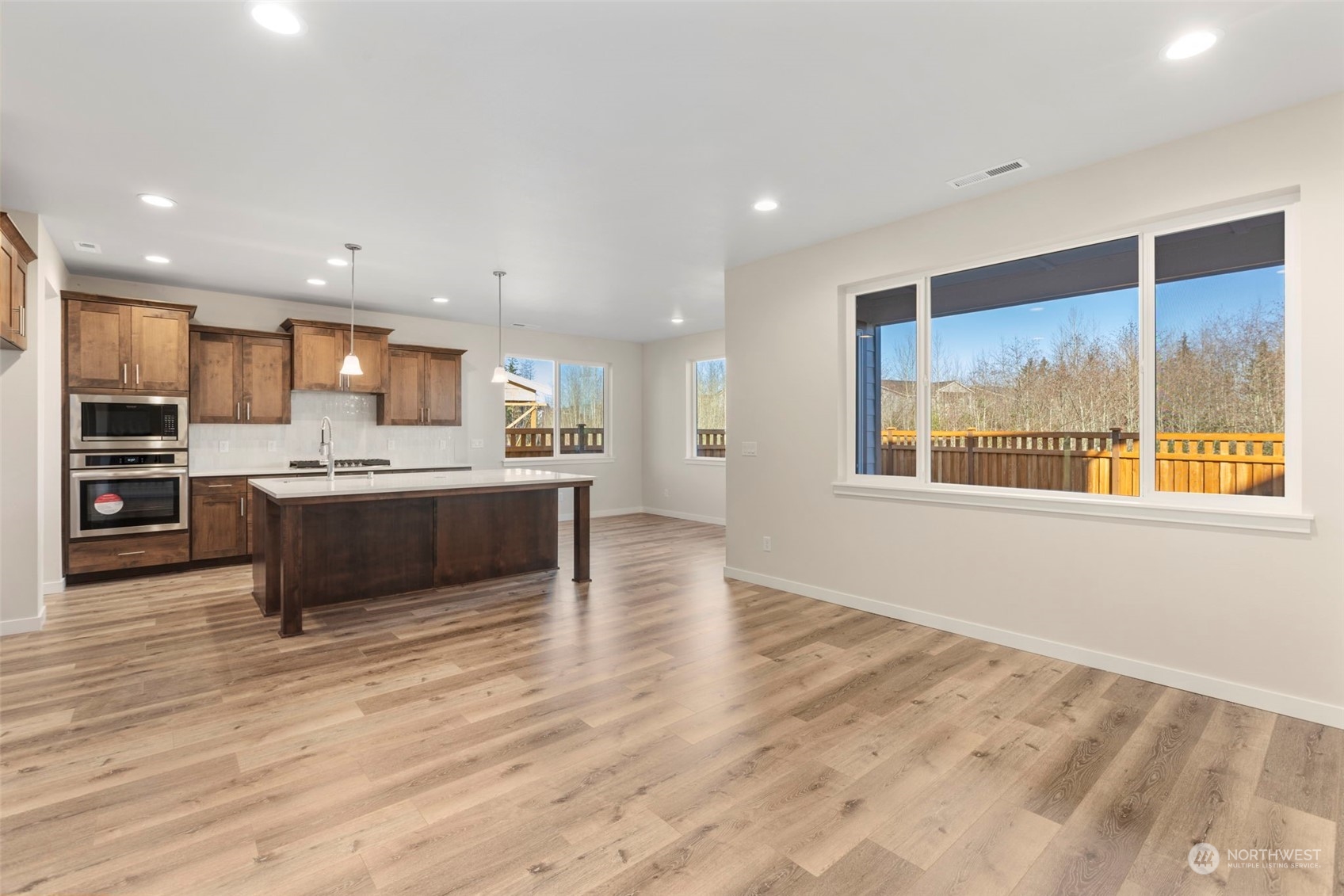 20330 Eagle Lane E Unit: 737