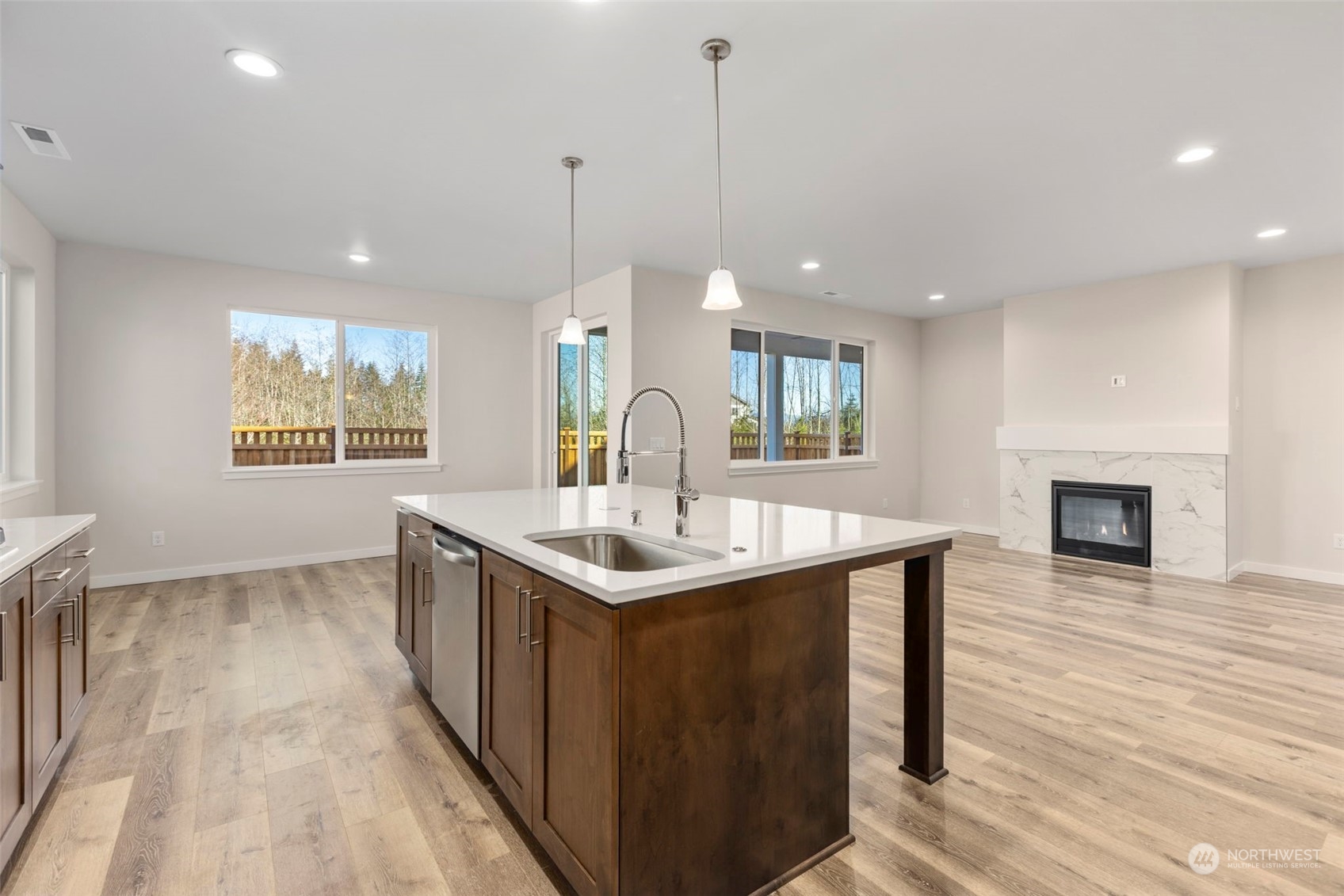 20330 Eagle Lane E Unit: 737