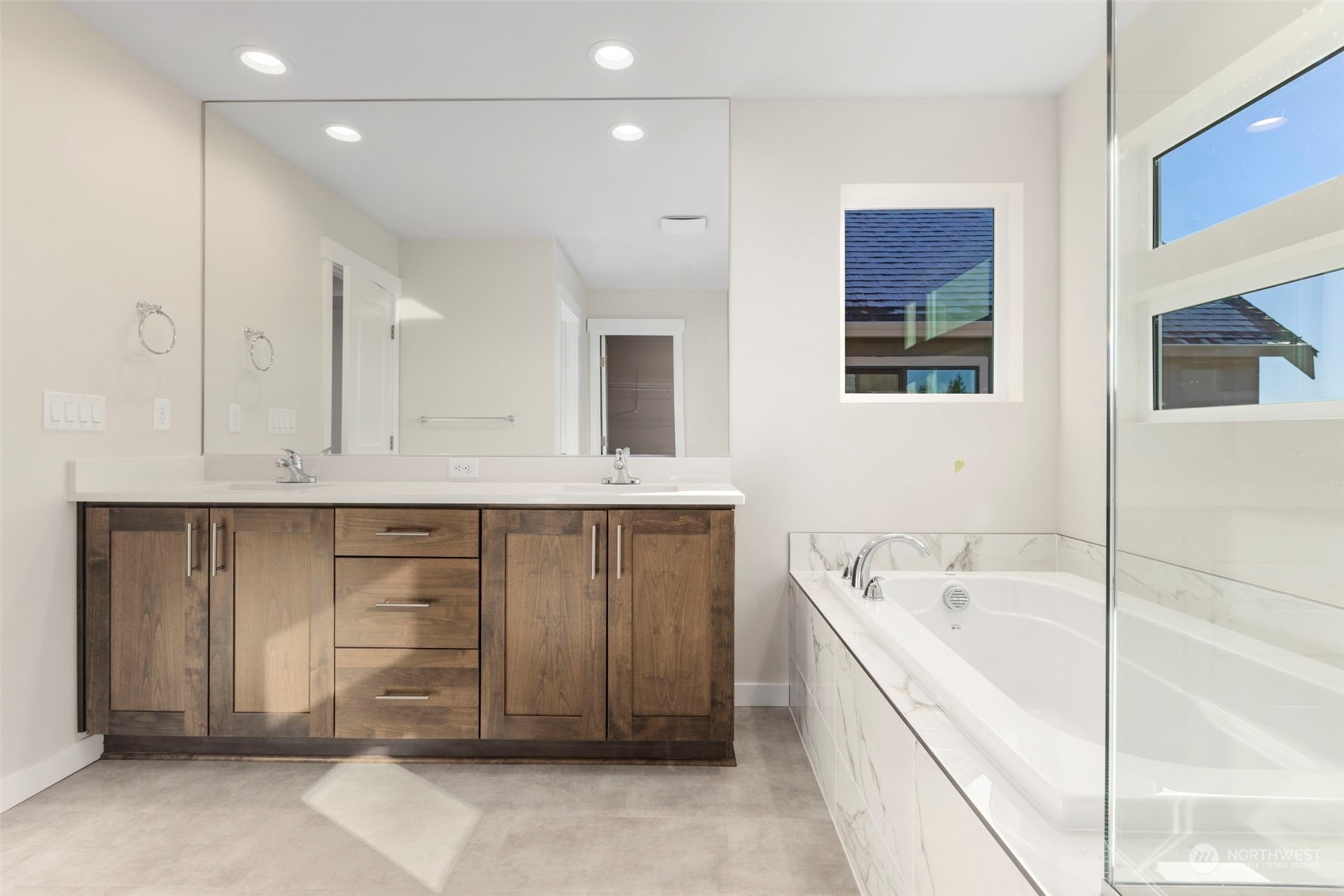 20330 Eagle Lane E Unit: 737