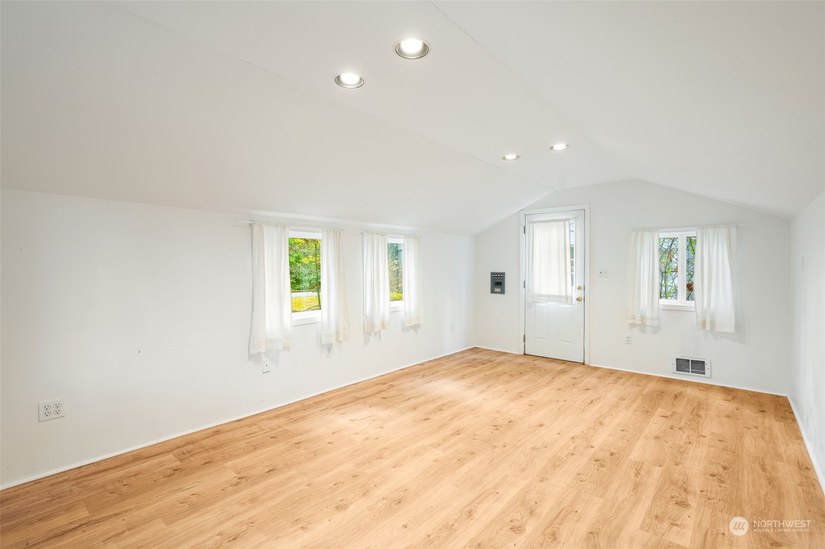 14003 24th Avenue NE