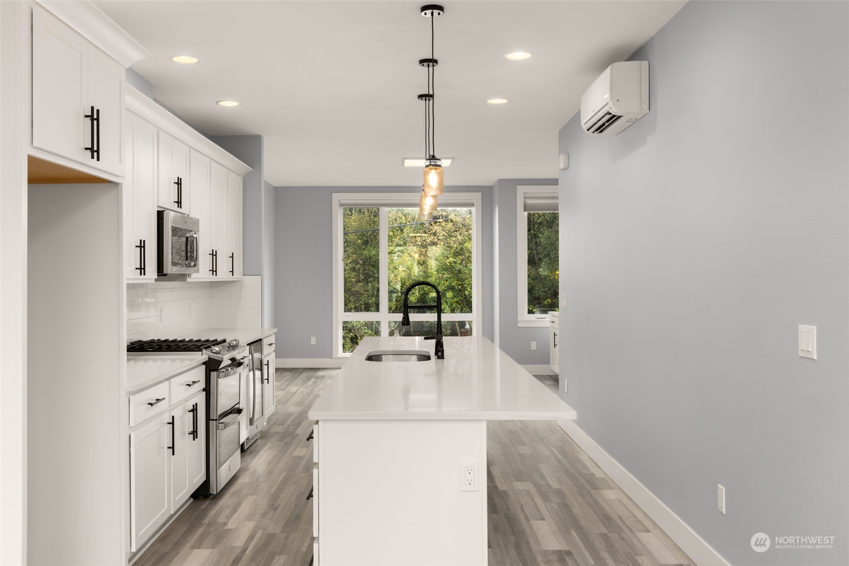 3542 S Graham Street