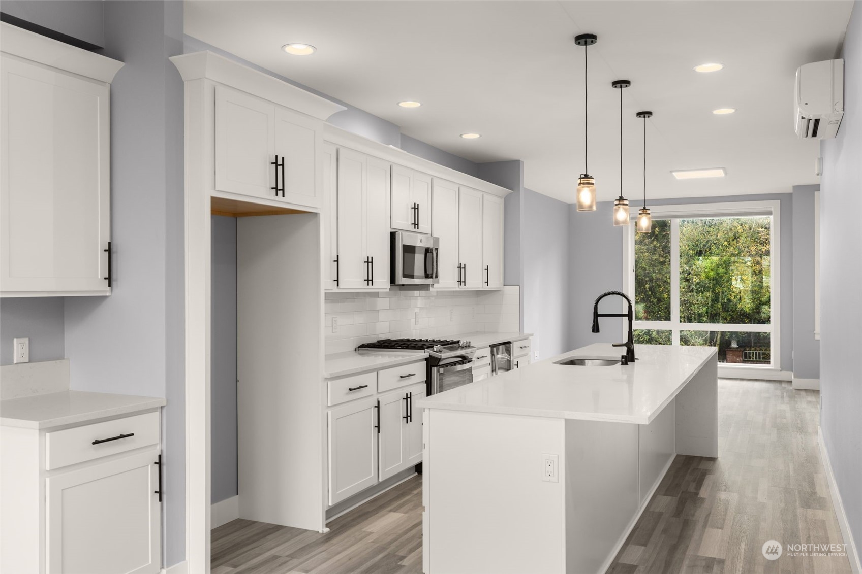 3542 S Graham Street