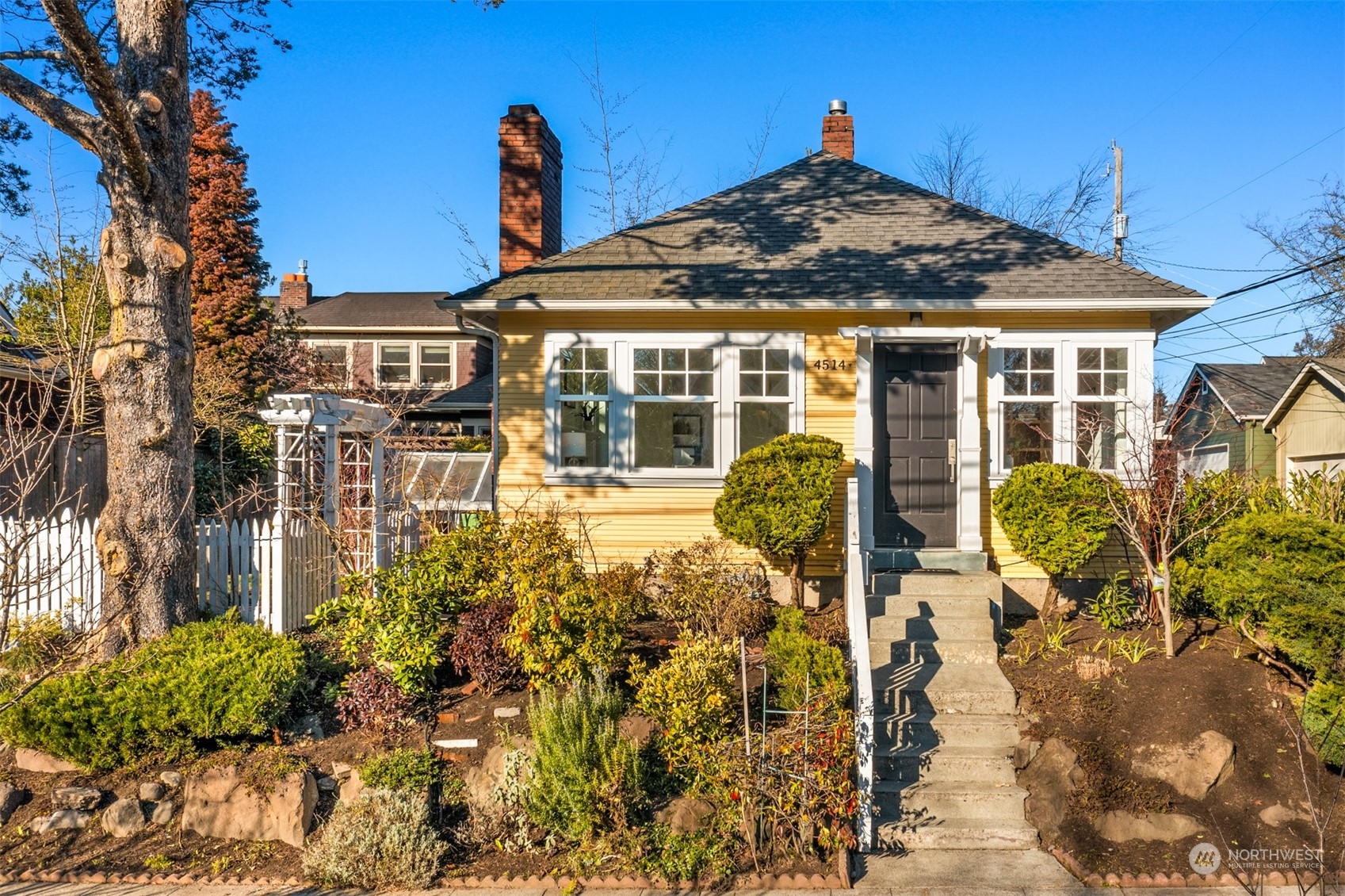 4514 SW Walker Street