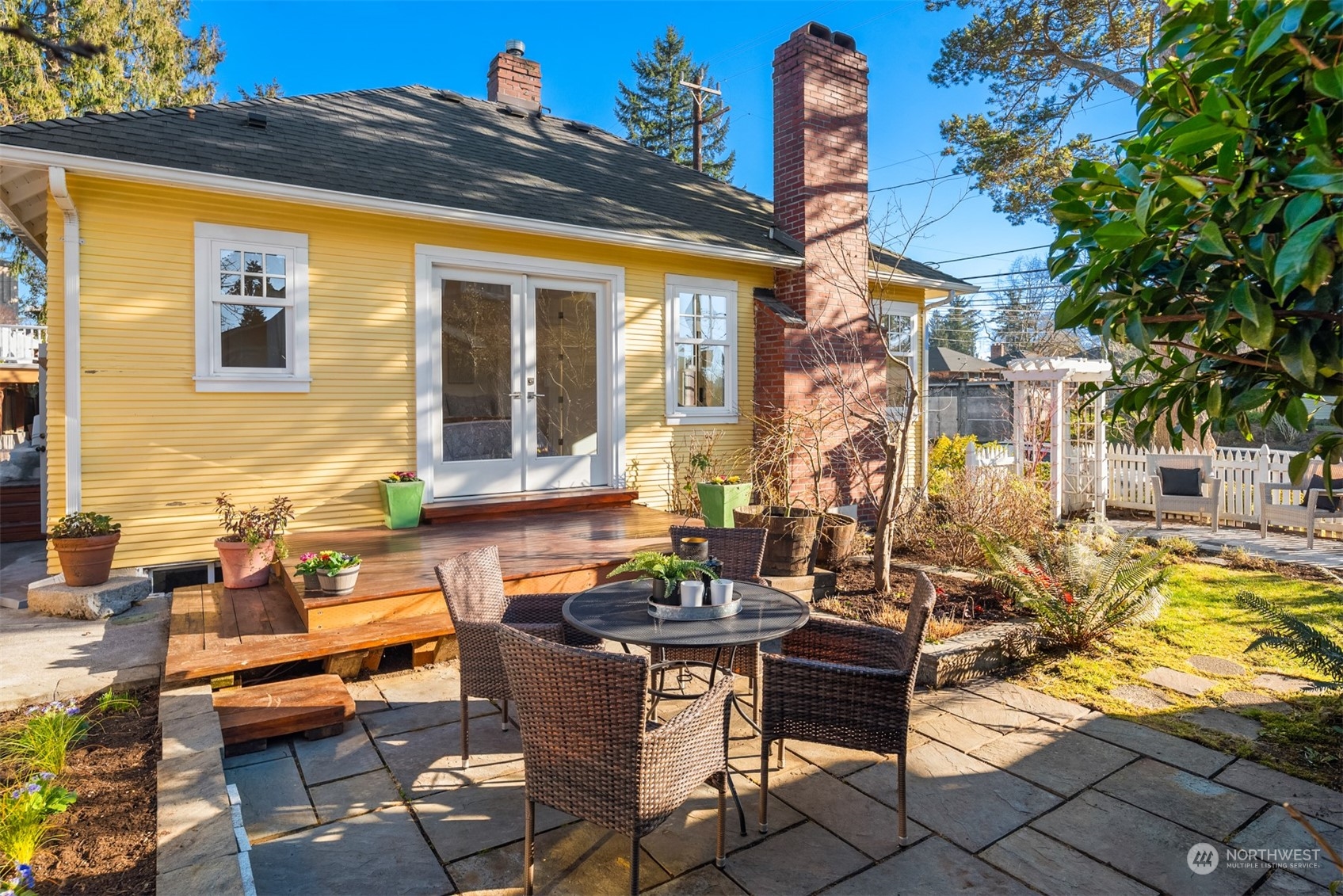 4514 SW Walker Street