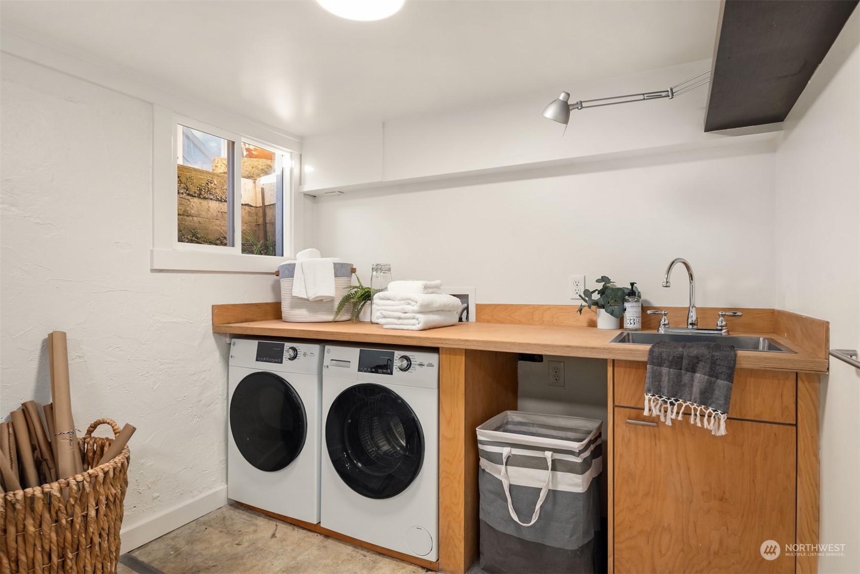 4514 SW Walker Street