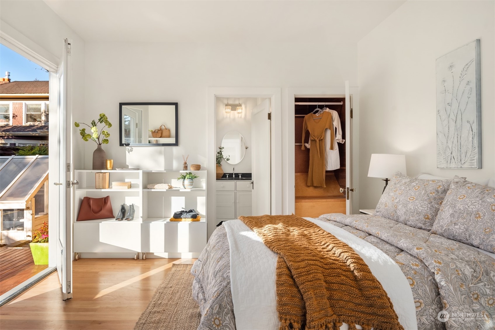 4514 SW Walker Street