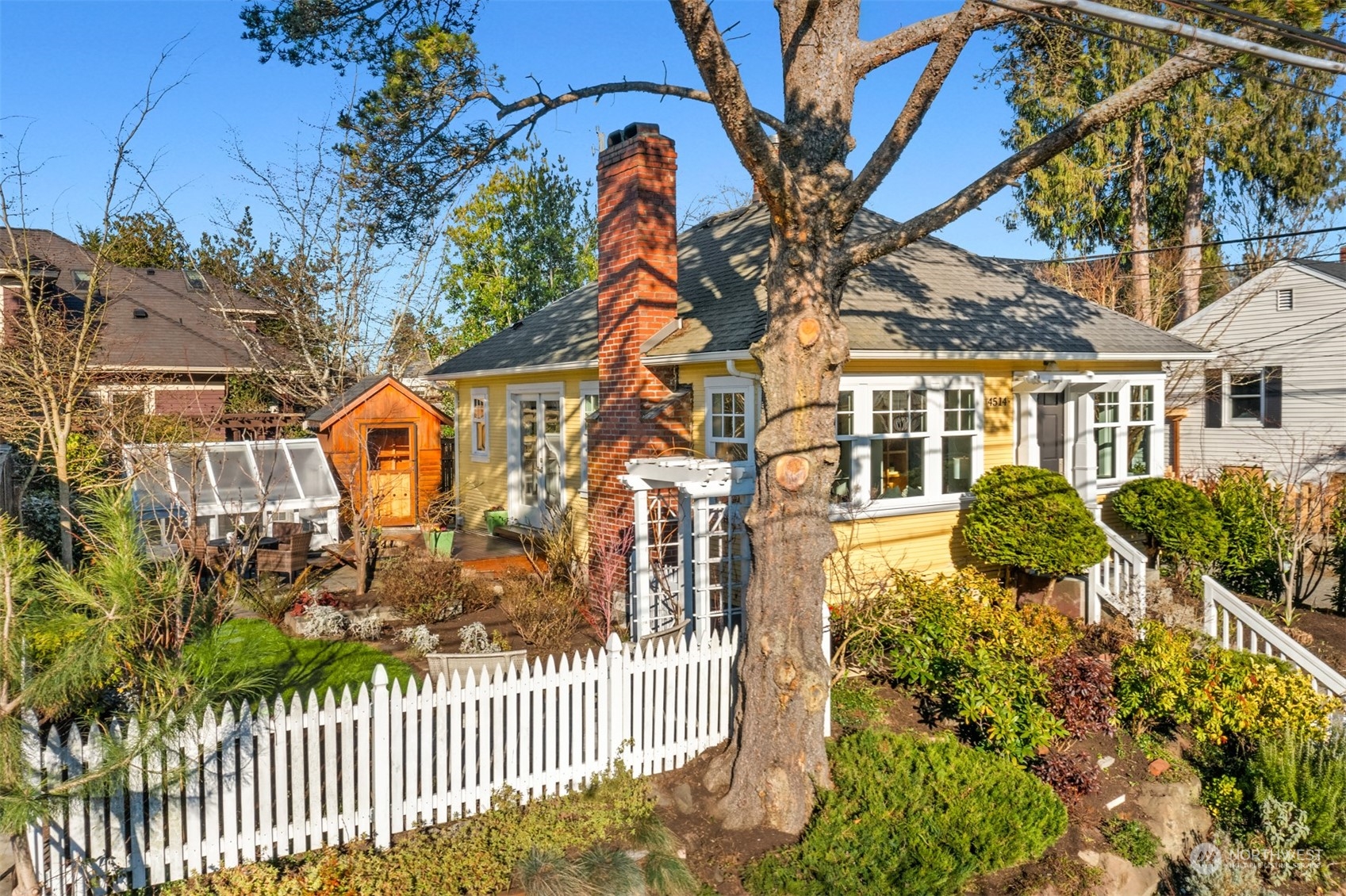 4514 SW Walker Street