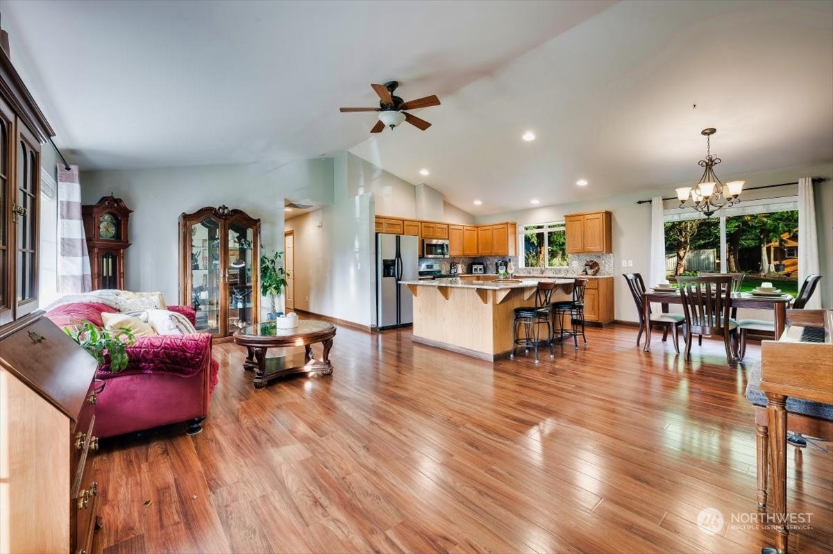 5015 257th Street NE