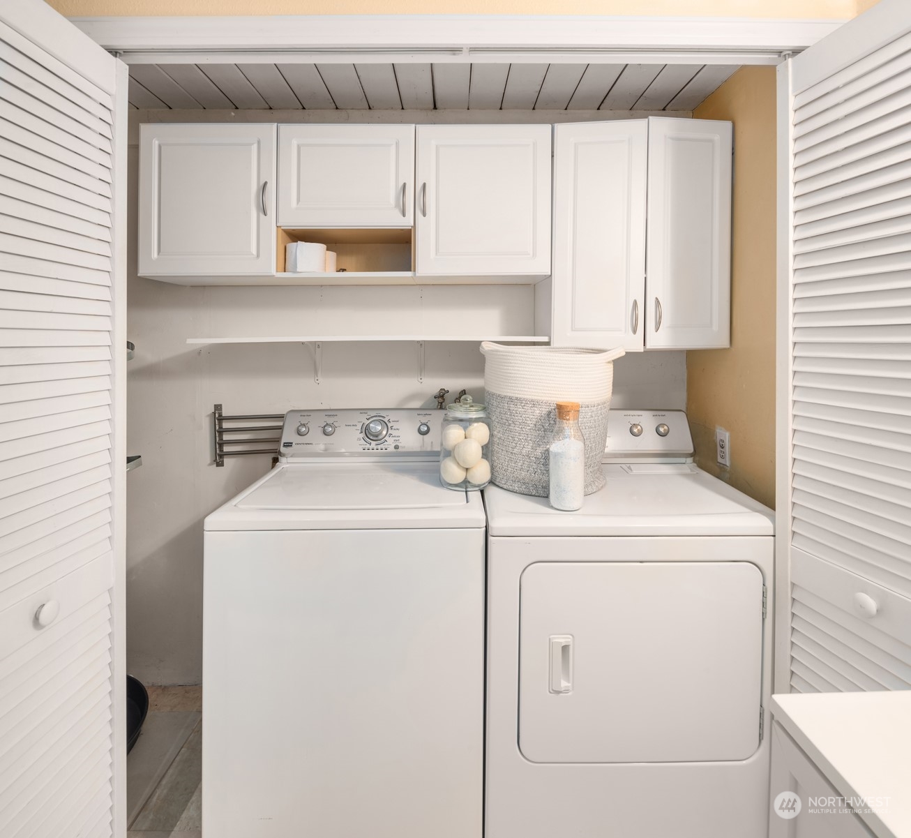 11011 25th Avenue SW