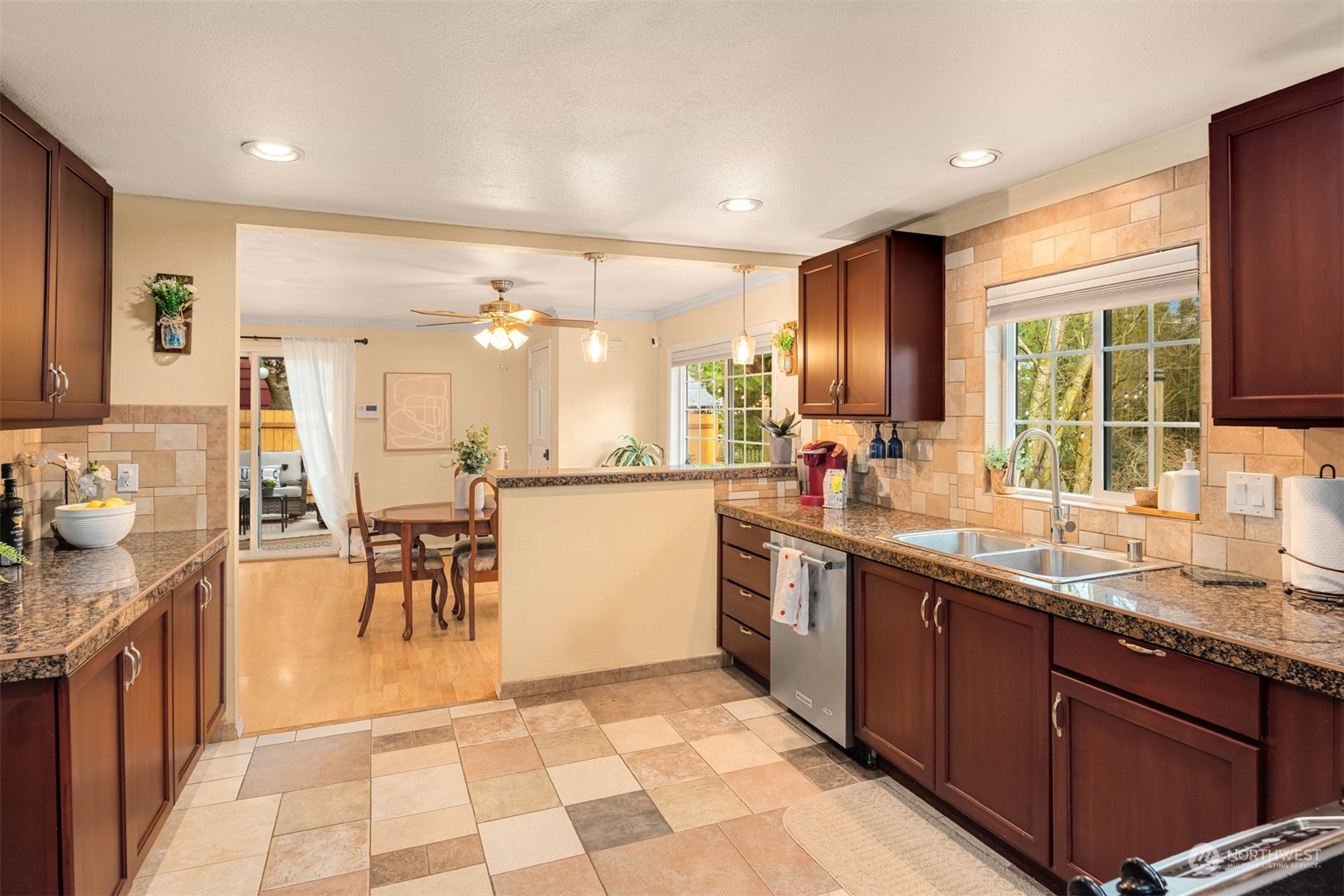 11011 25th Avenue SW