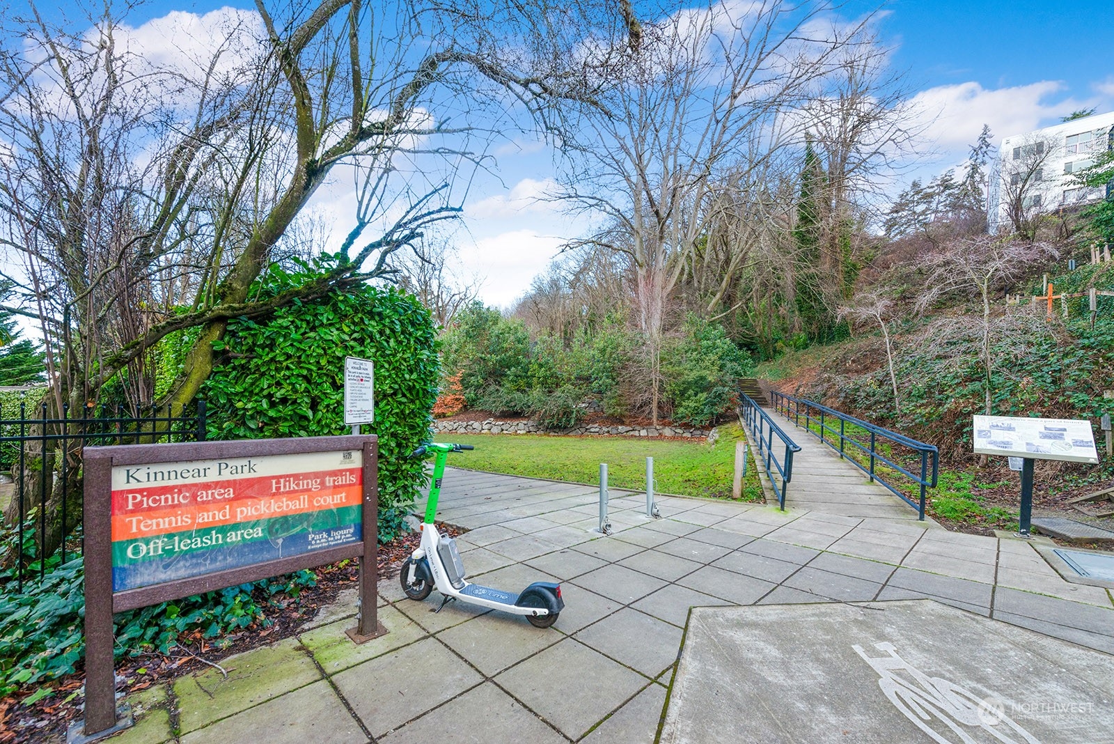 519 W Roy Street #401