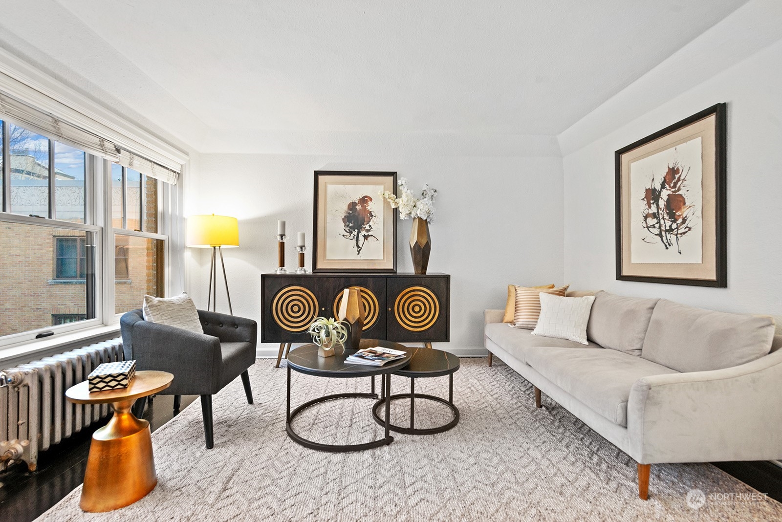 519 W Roy Street #401