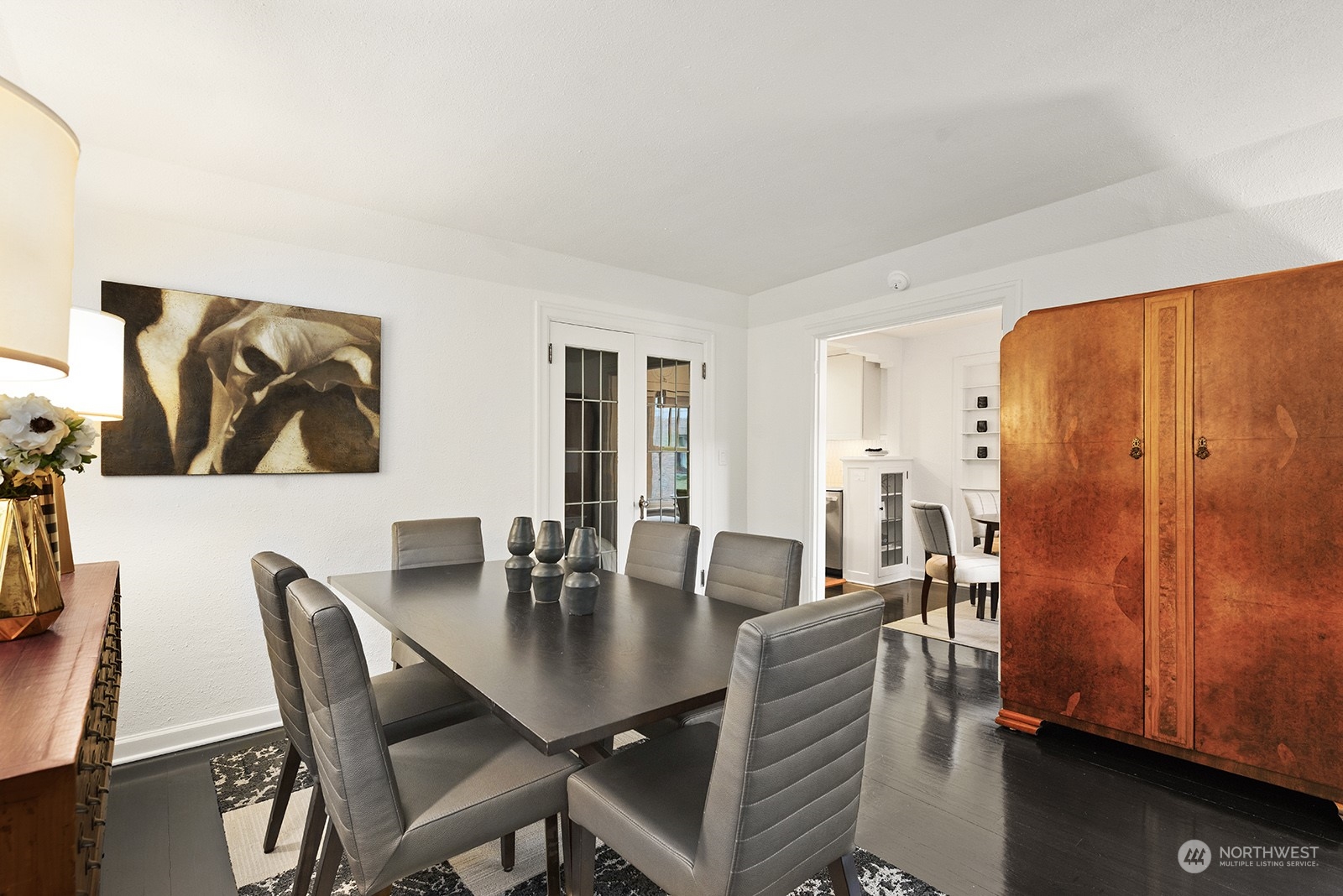 519 W Roy Street #401