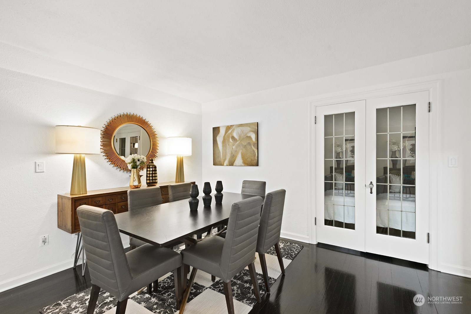 519 W Roy Street #401