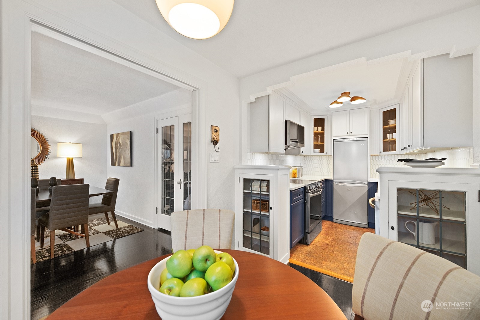 519 W Roy Street #401