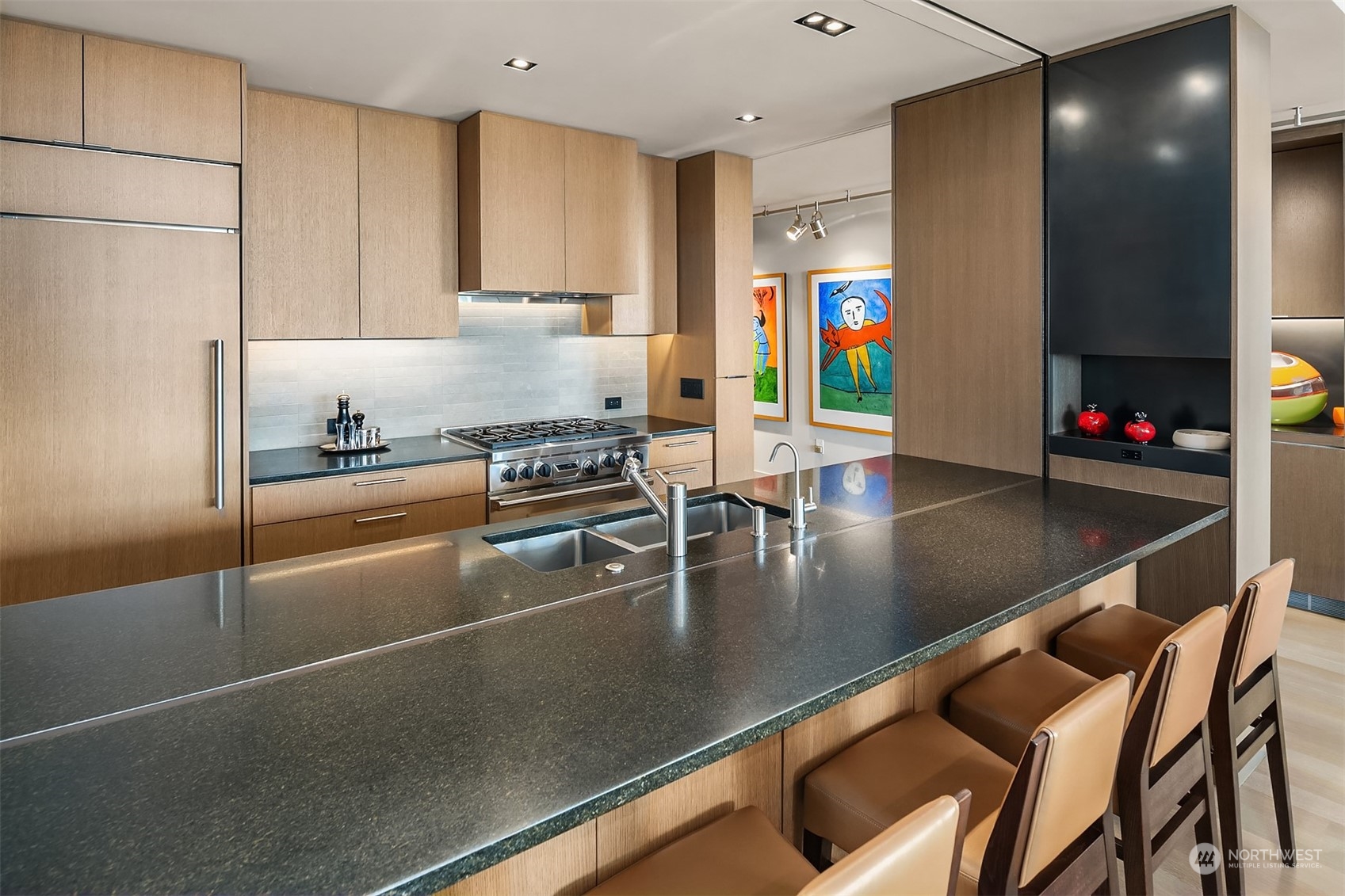 1920 4th Avenue Unit: 2401