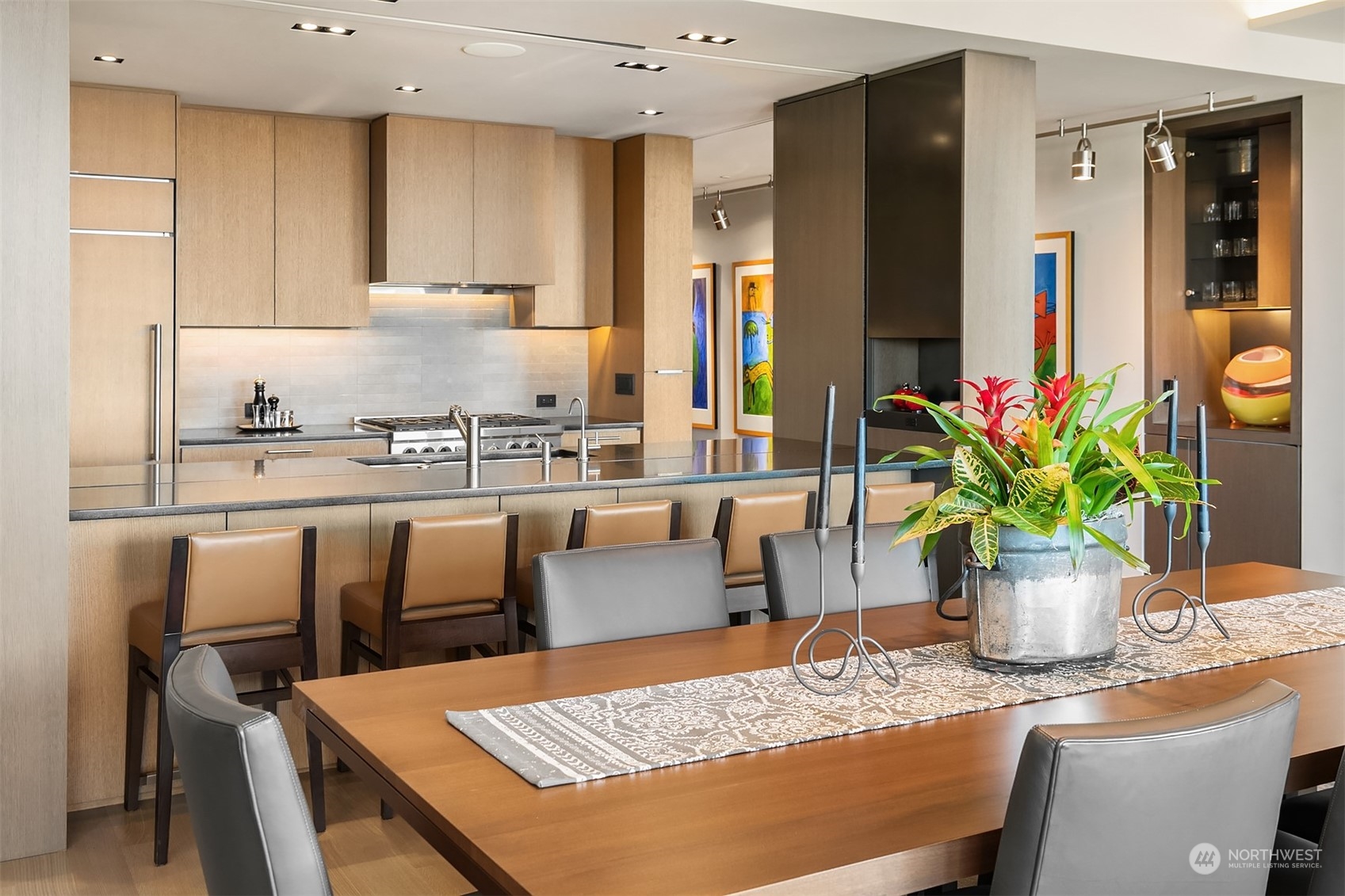 1920 4th Avenue Unit: 2401
