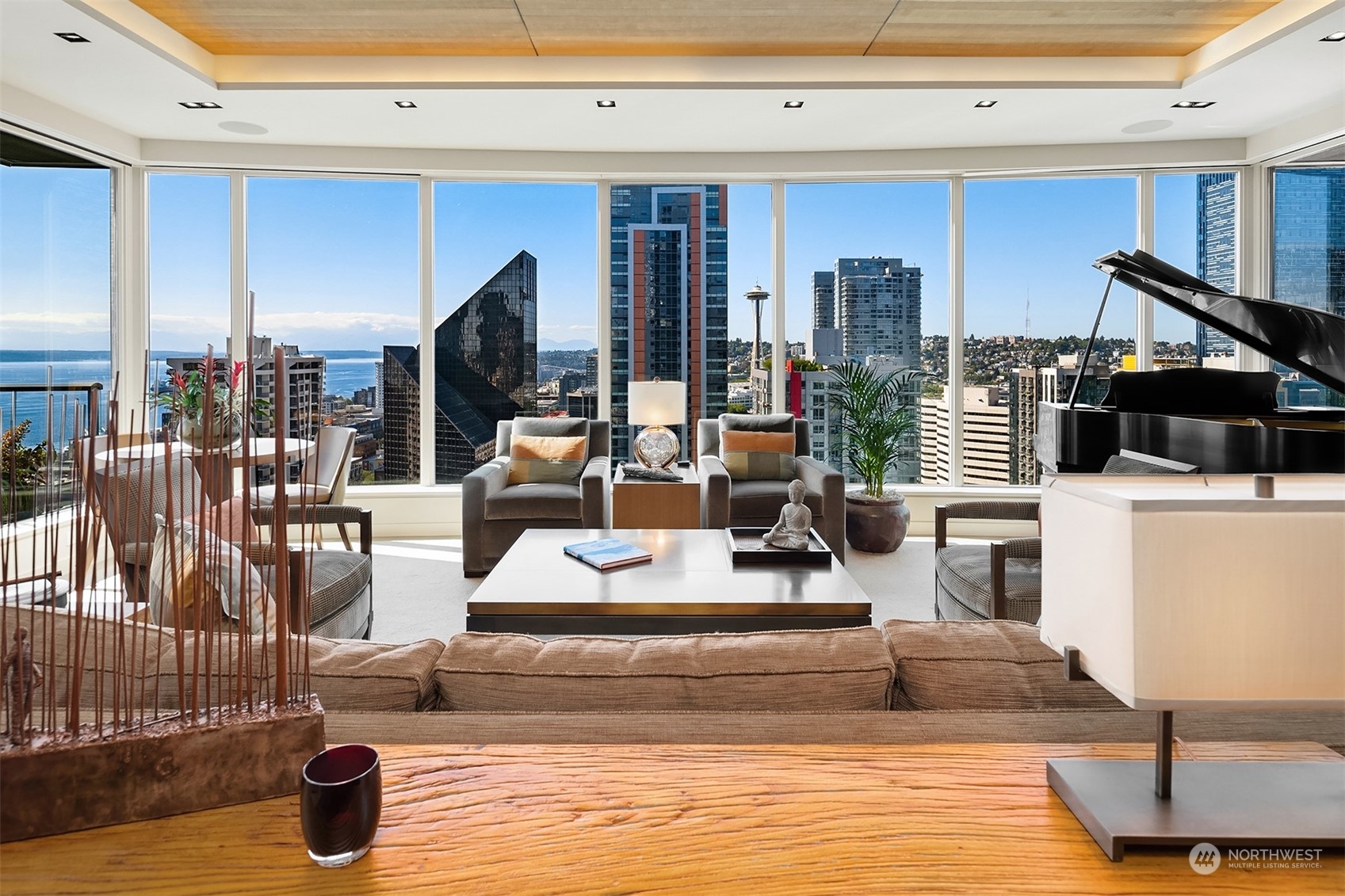 1920 4th Avenue Unit: 2401