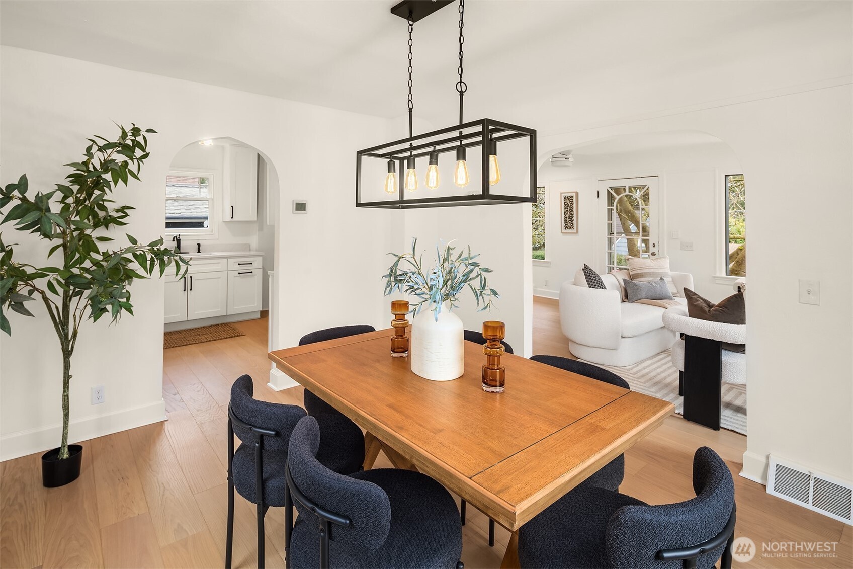 11753 25th Avenue NE