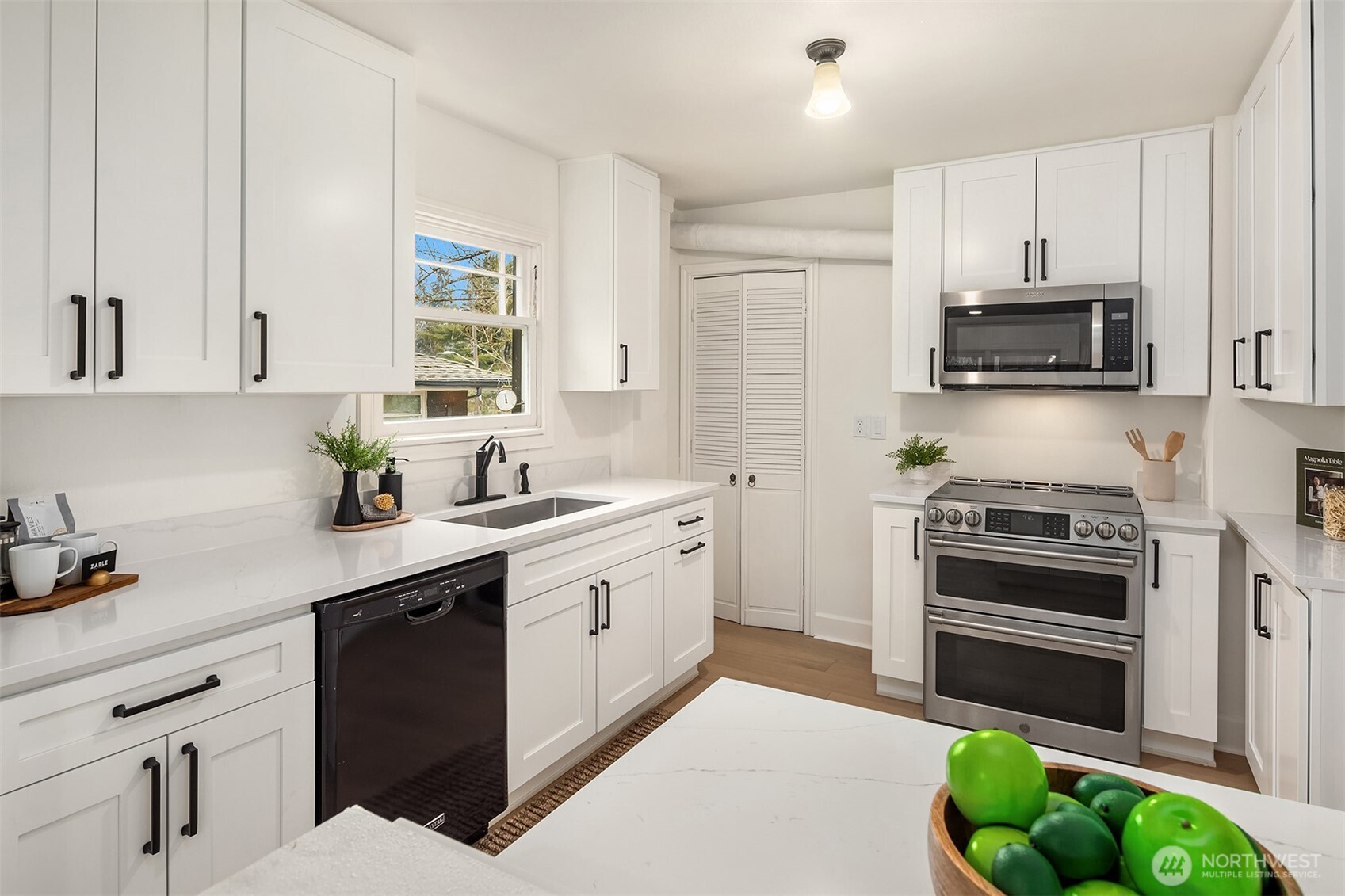 11753 25th Avenue NE