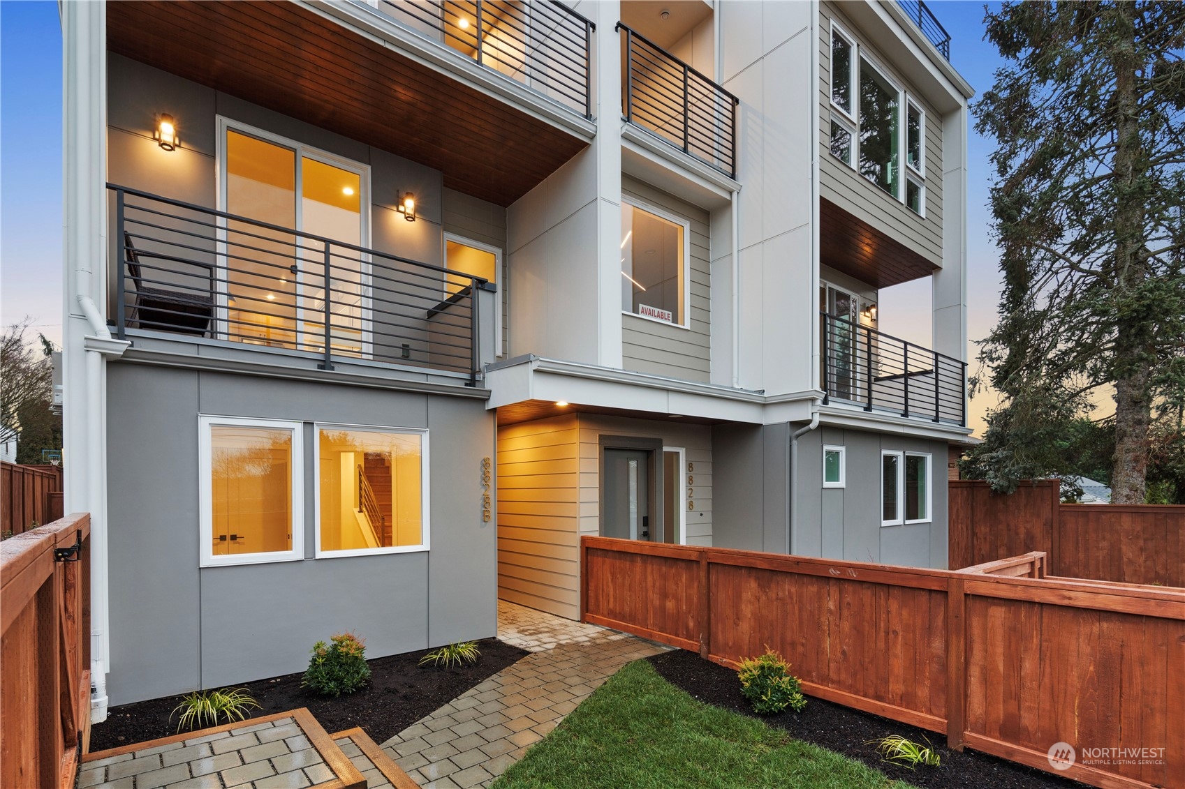 8828 B 38th Avenue SW