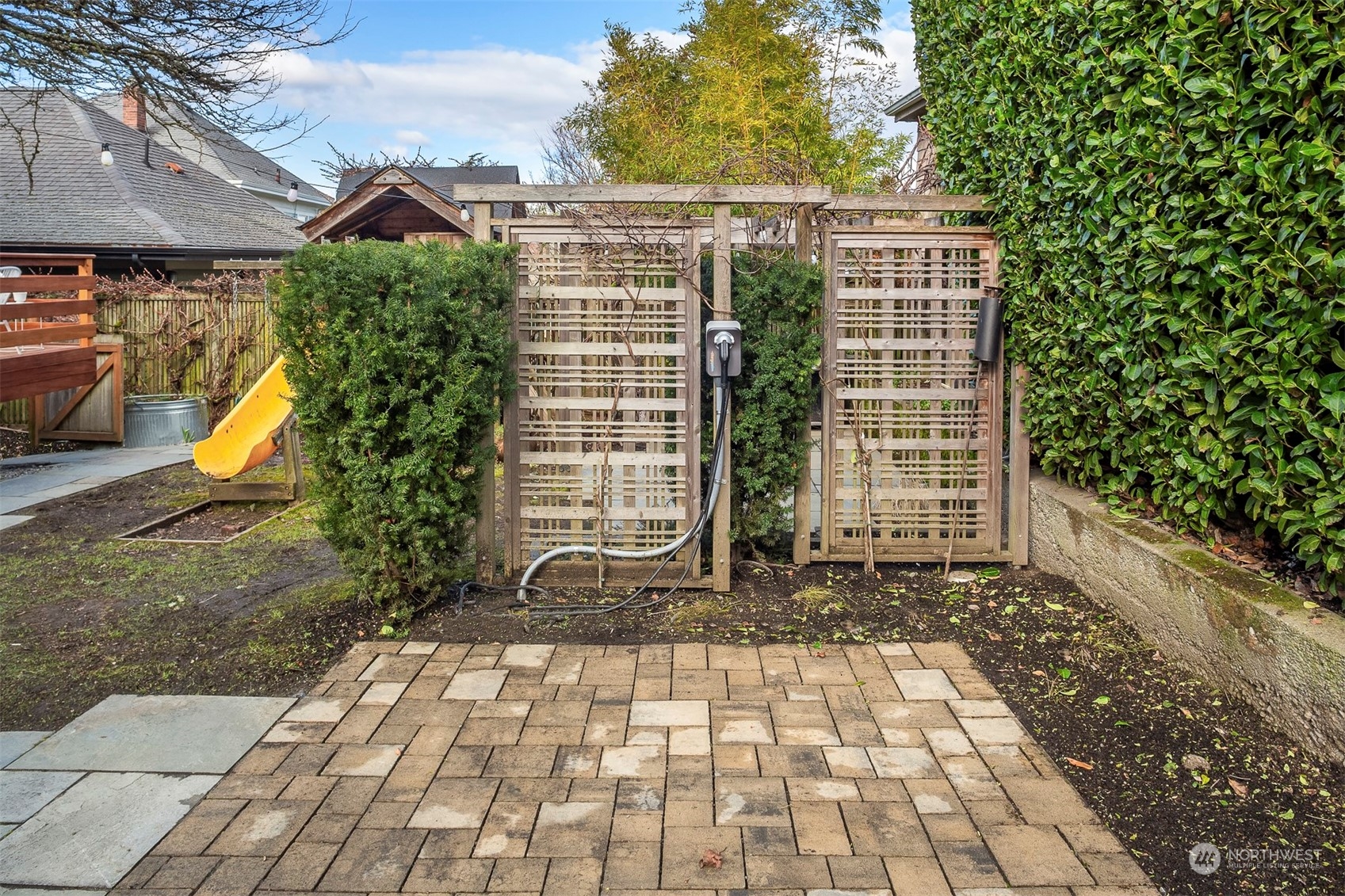 2002 Federal Avenue E