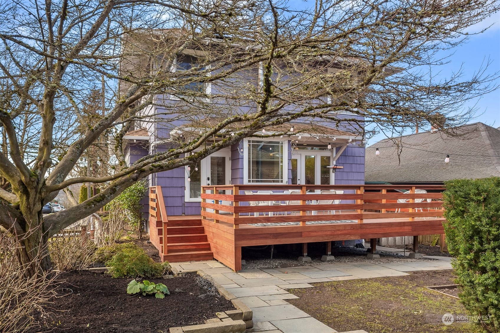 2002 Federal Avenue E