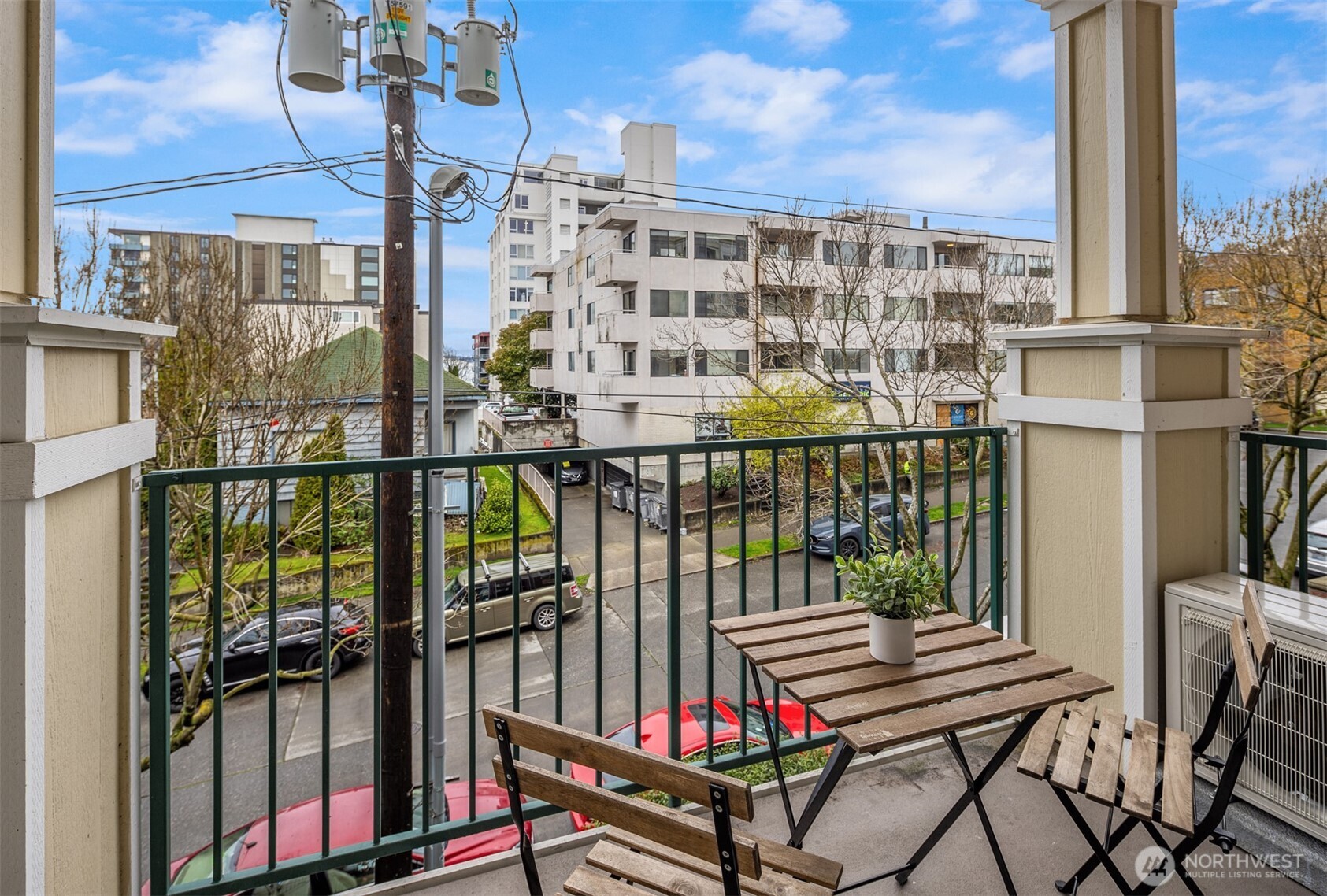 530 4th Avenue W Unit: 209
