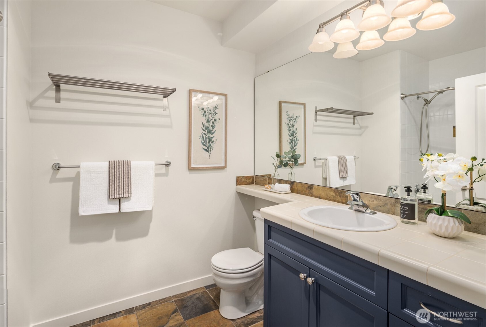 530 4th Avenue W Unit: 209