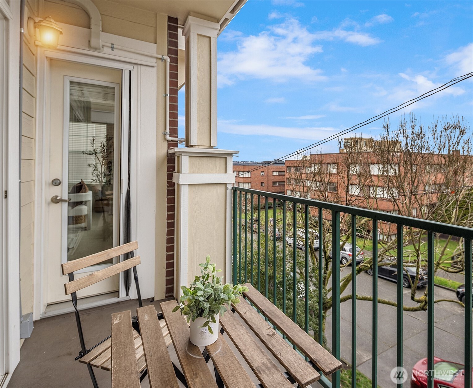 530 4th Avenue W Unit: 209