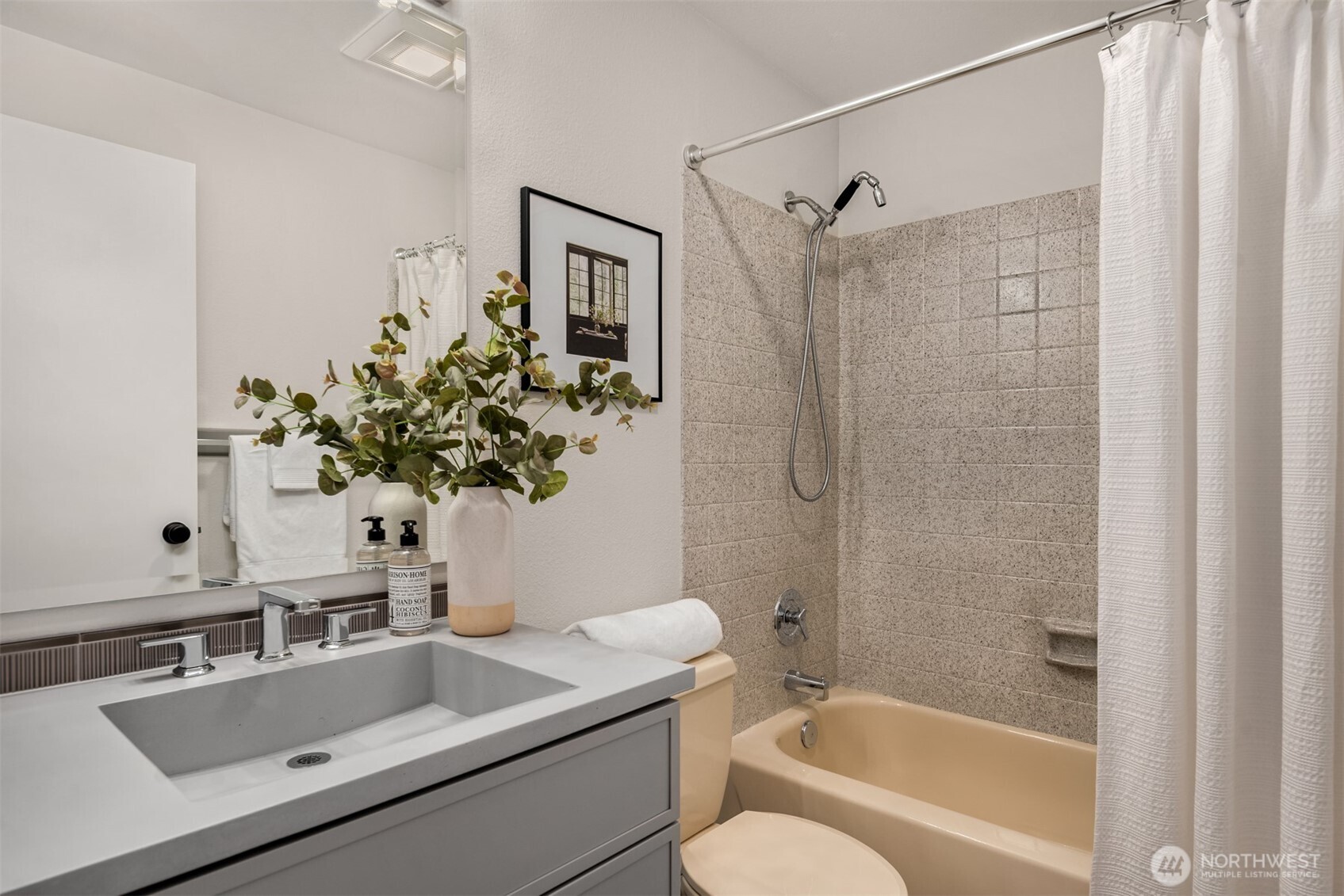 1512 California Avenue SW Unit: 301