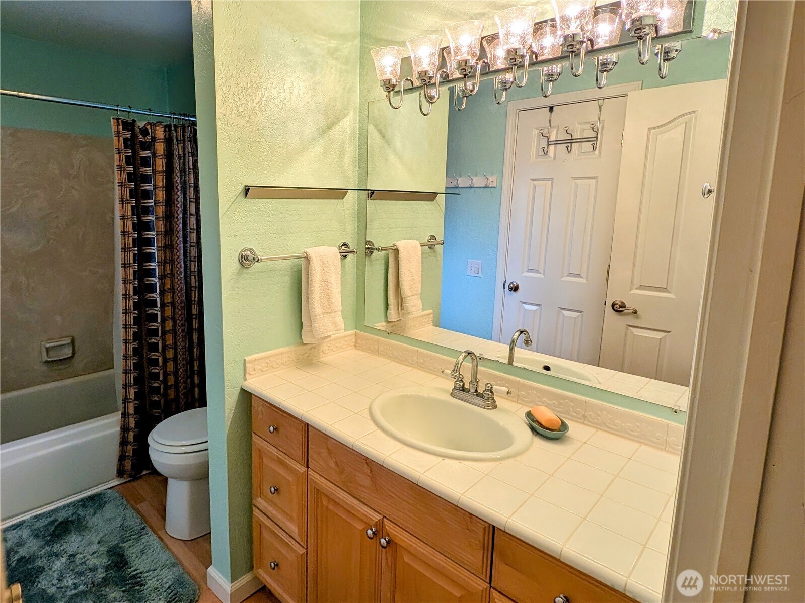 19205 40th Avenue W Unit: B5