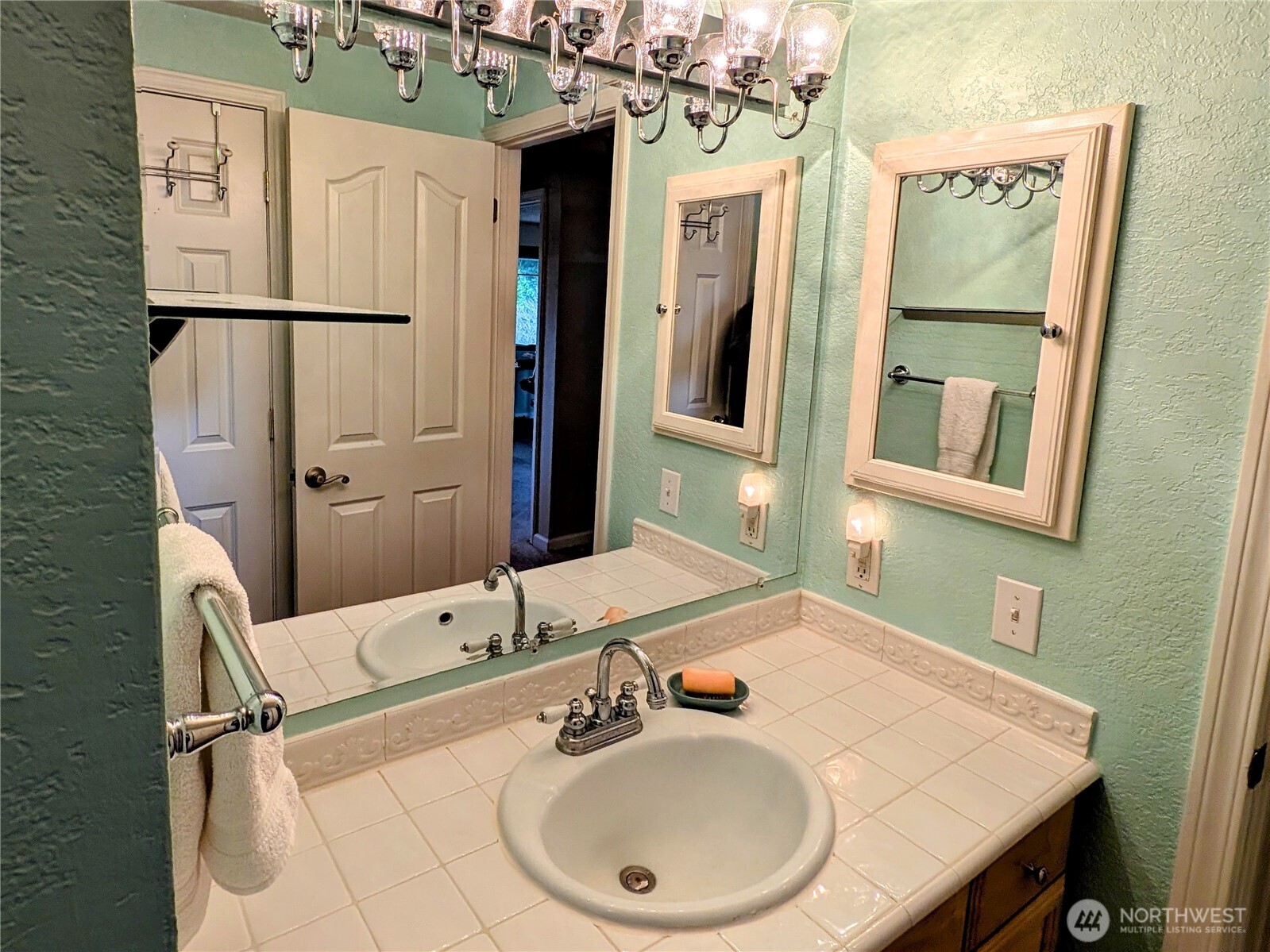 19205 40th Avenue W Unit: B5