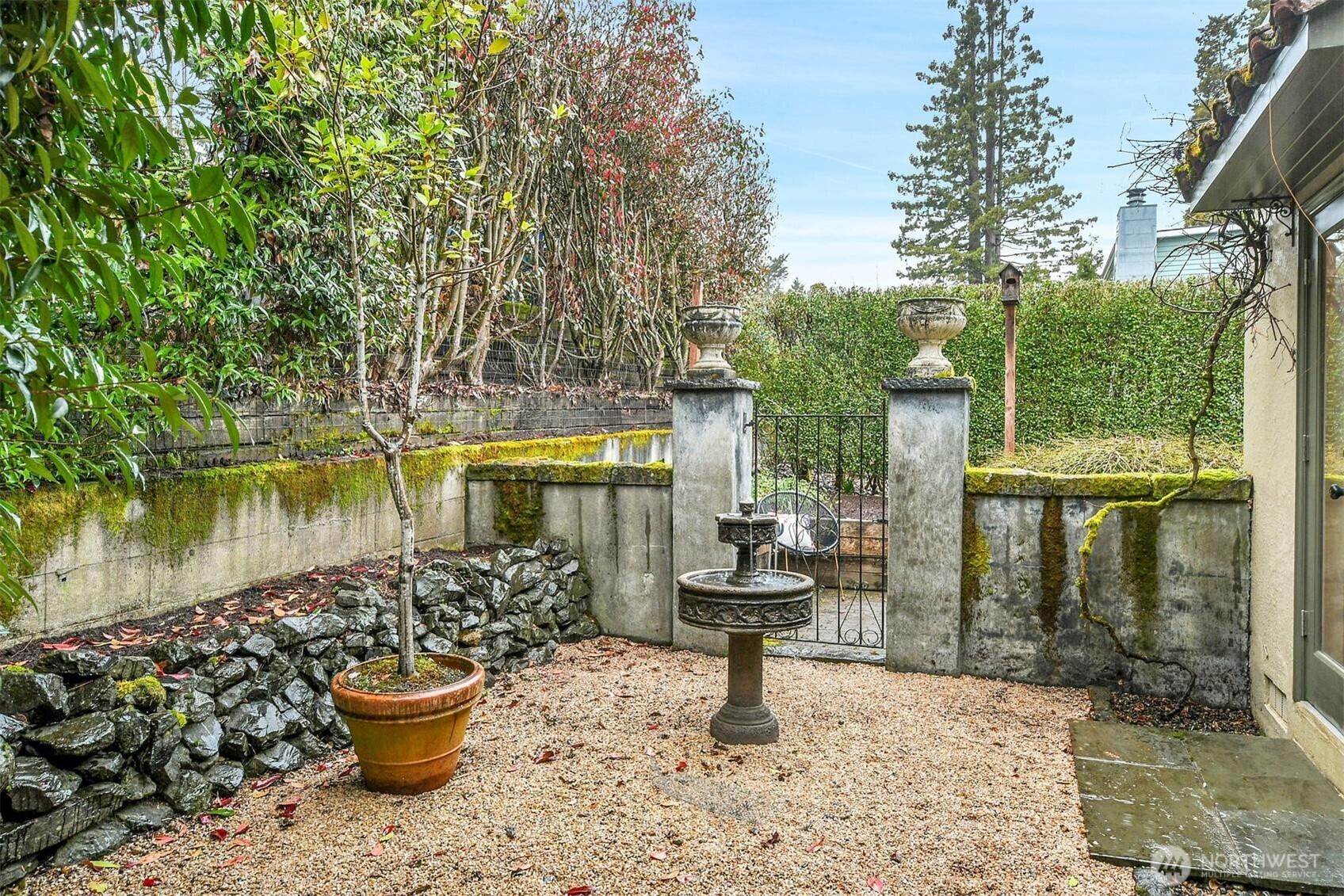 6545 Holly Terrace S