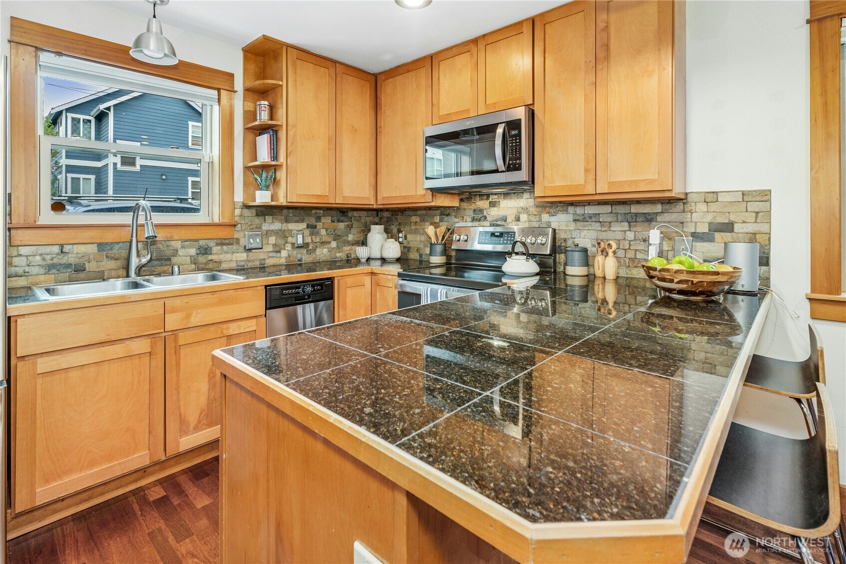 913 14th Avenue Unit: A