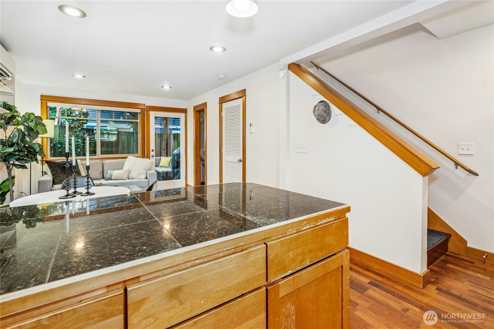 913 14th Avenue Unit: A