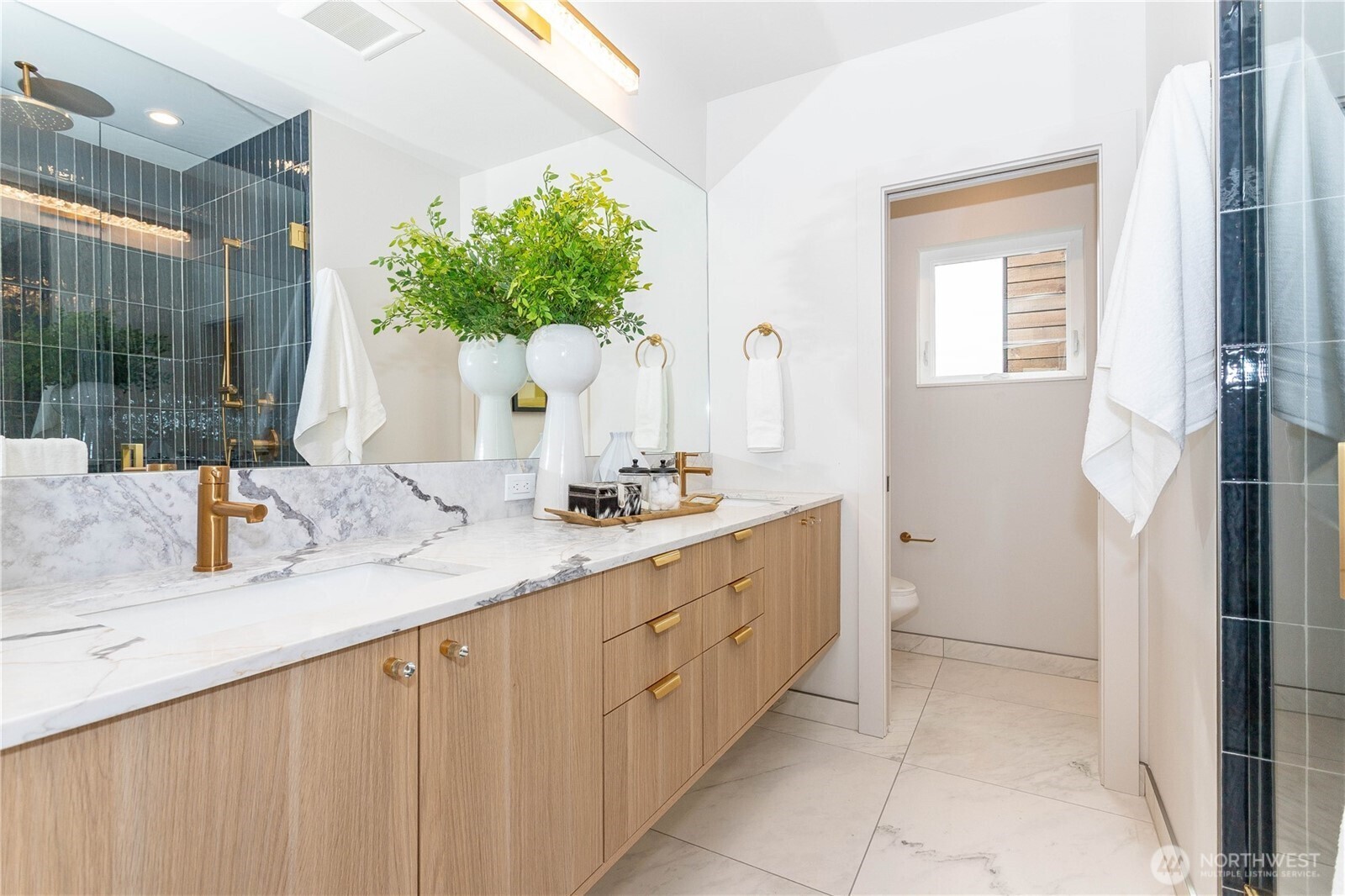 3627 A Fremont Avenue N