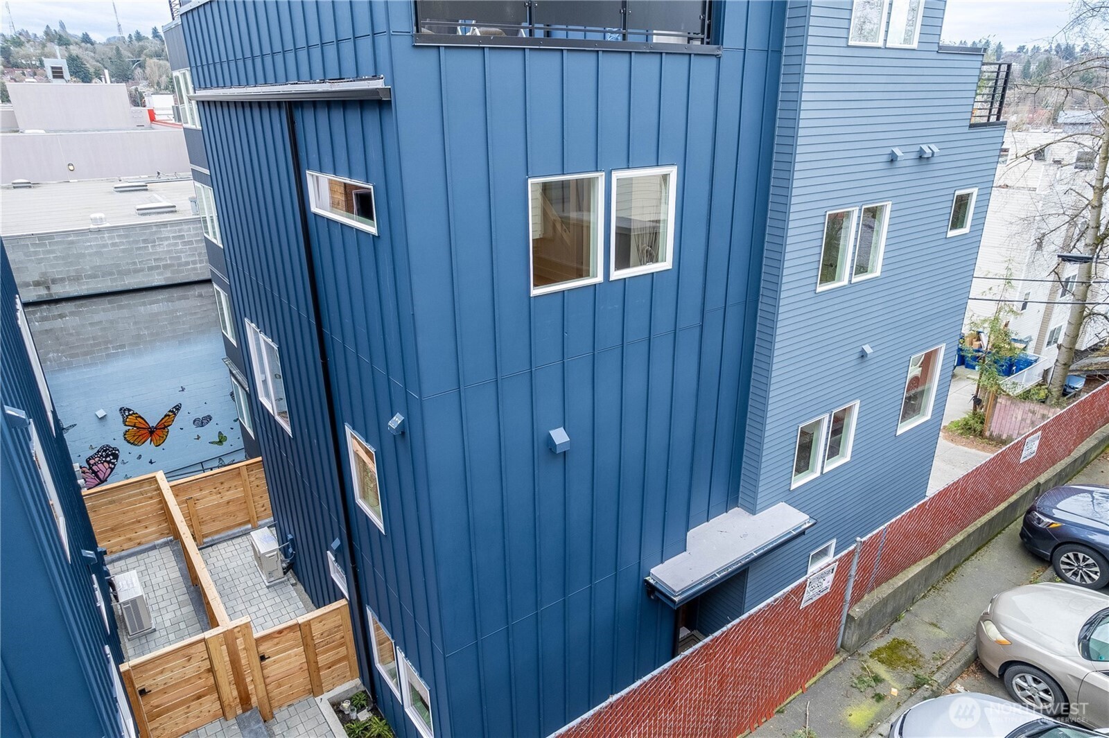 3627 A Fremont Avenue N