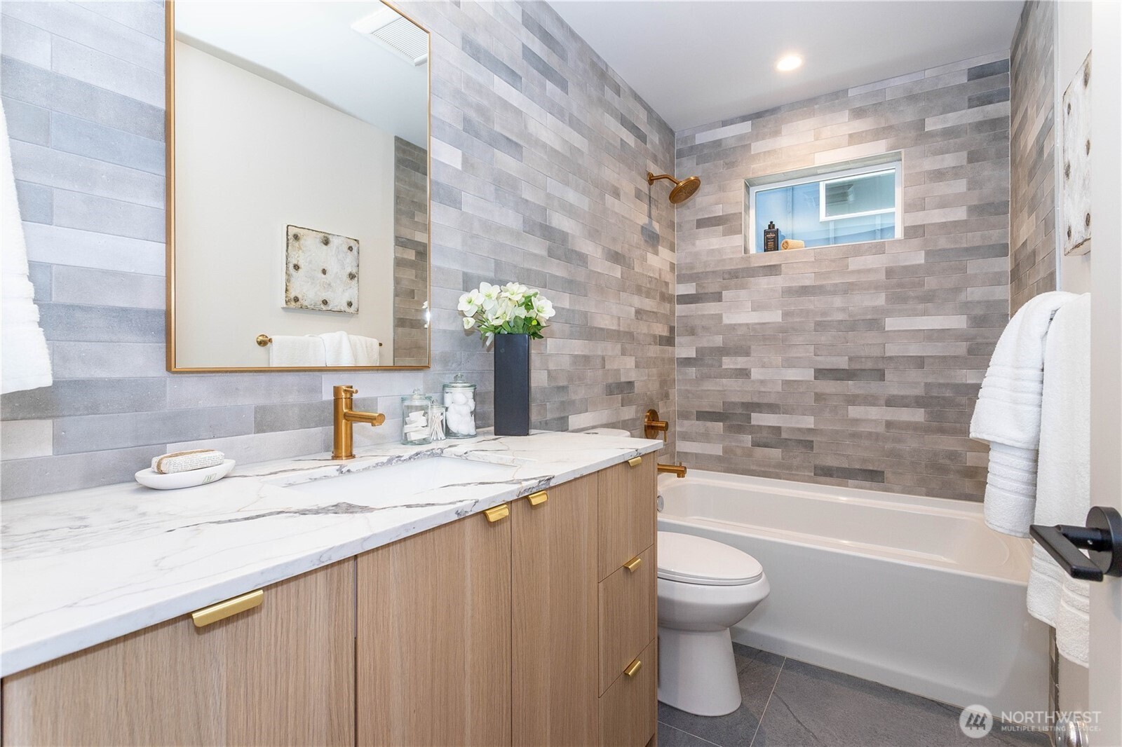 3627 A Fremont Avenue N