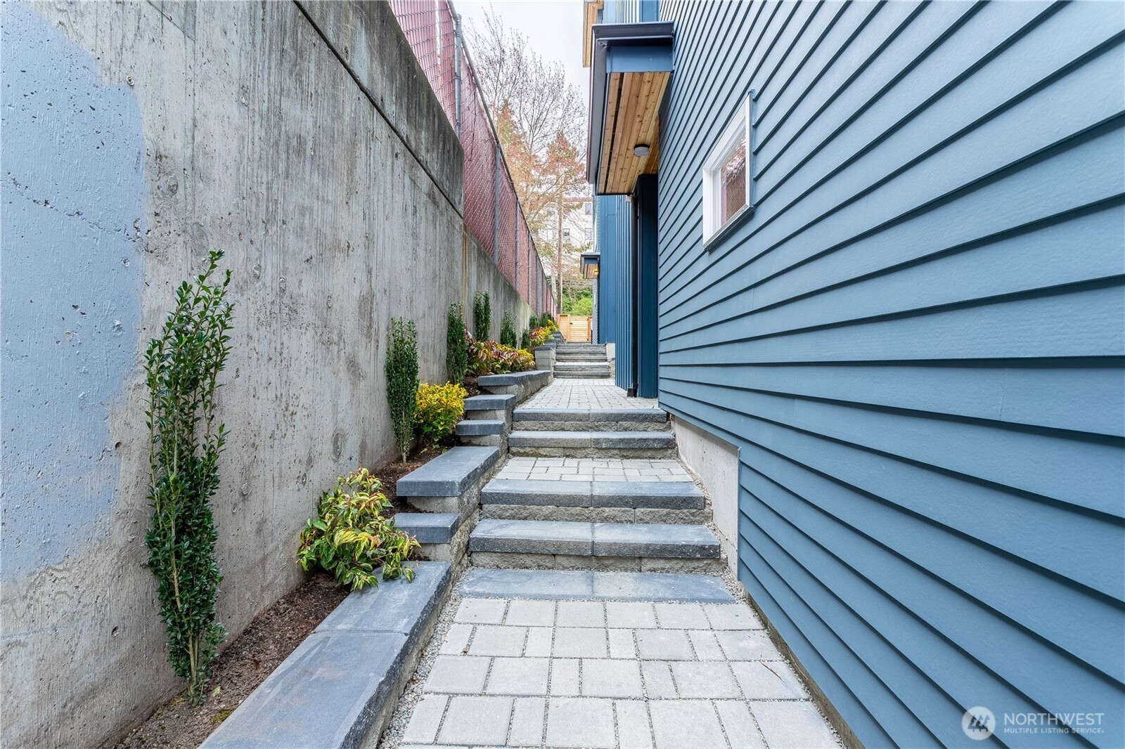 3627 A Fremont Avenue N