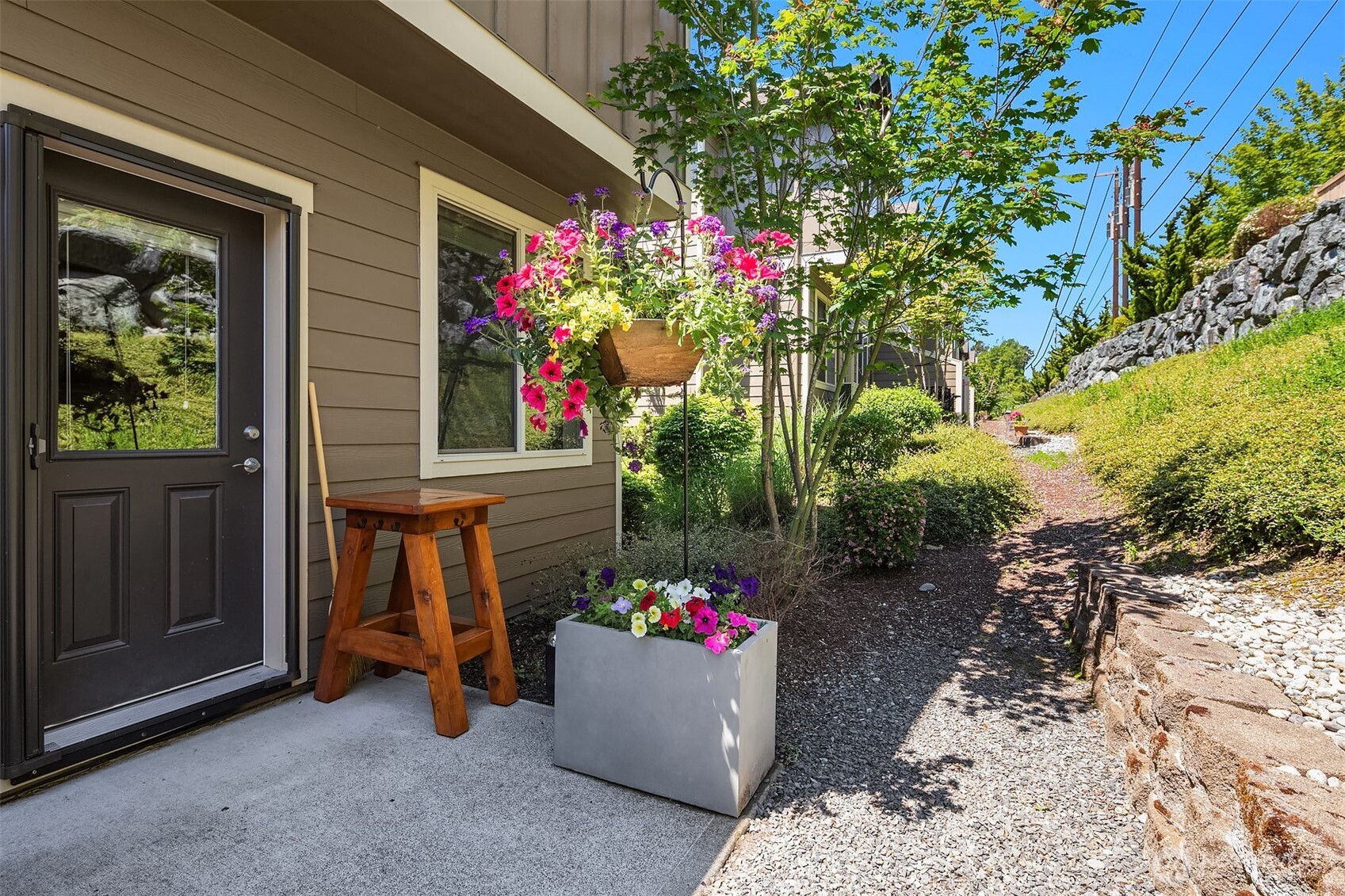 1900 Weaver Road Unit: C-101