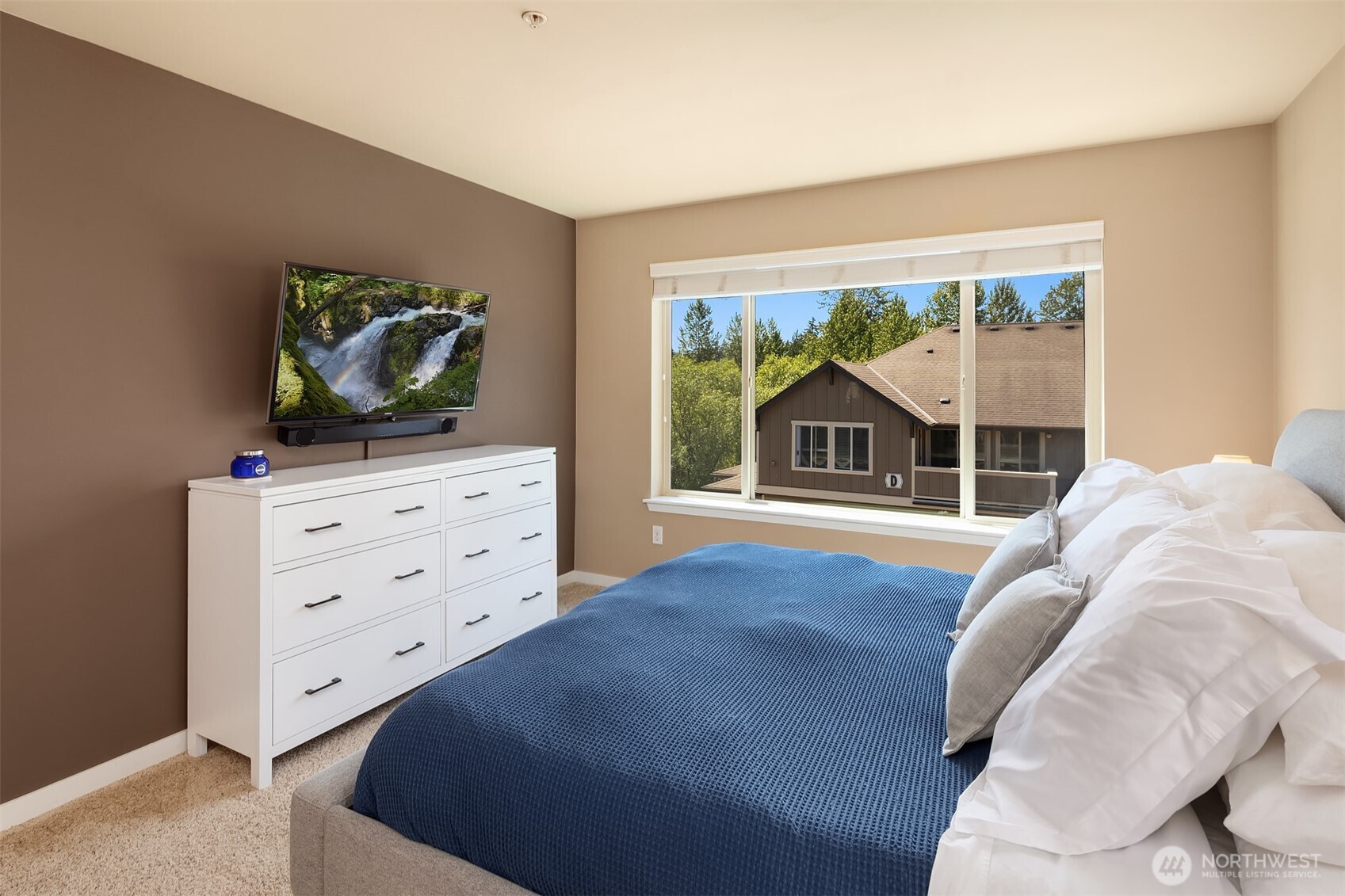 1900 Weaver Road Unit: C-101