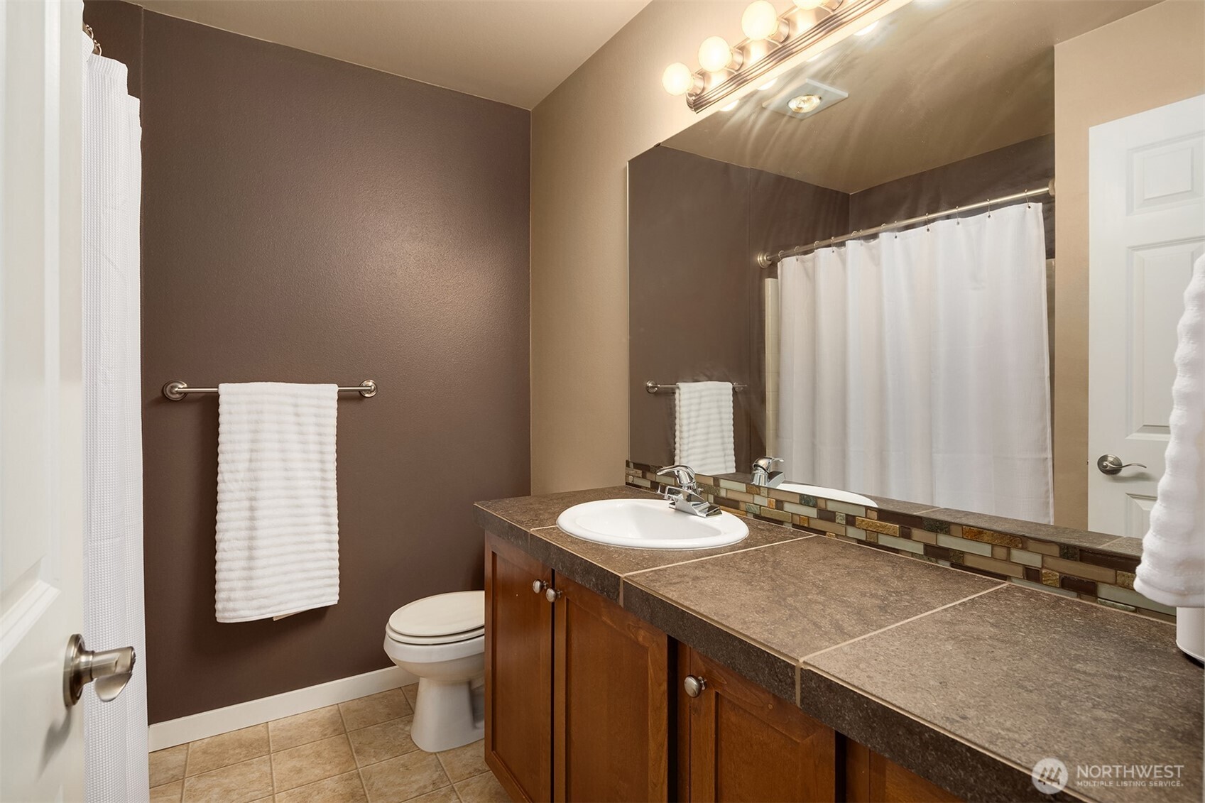 1900 Weaver Road Unit: C-101