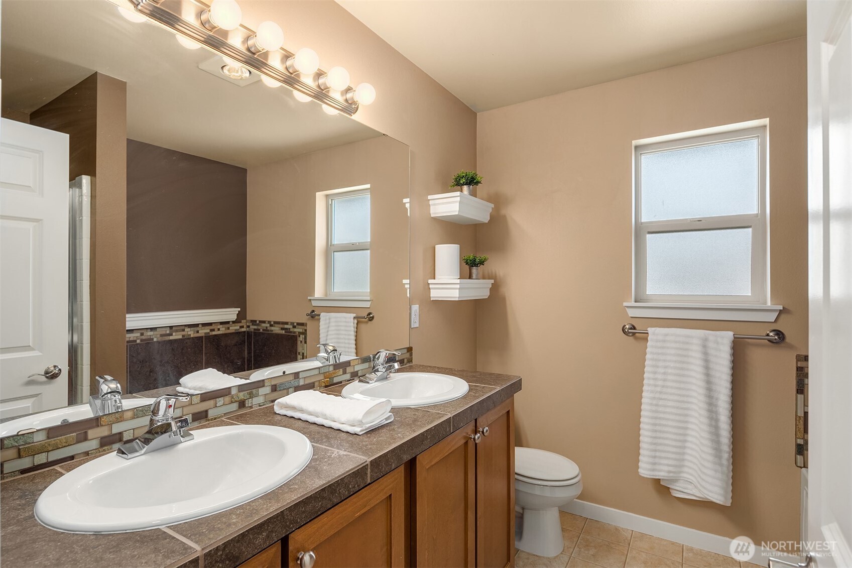 1900 Weaver Road Unit: C-101