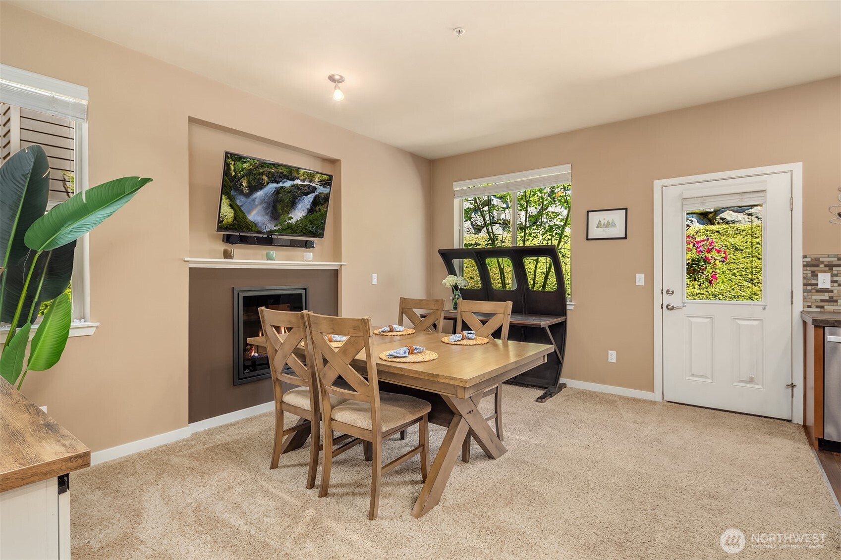 1900 Weaver Road Unit: C-101