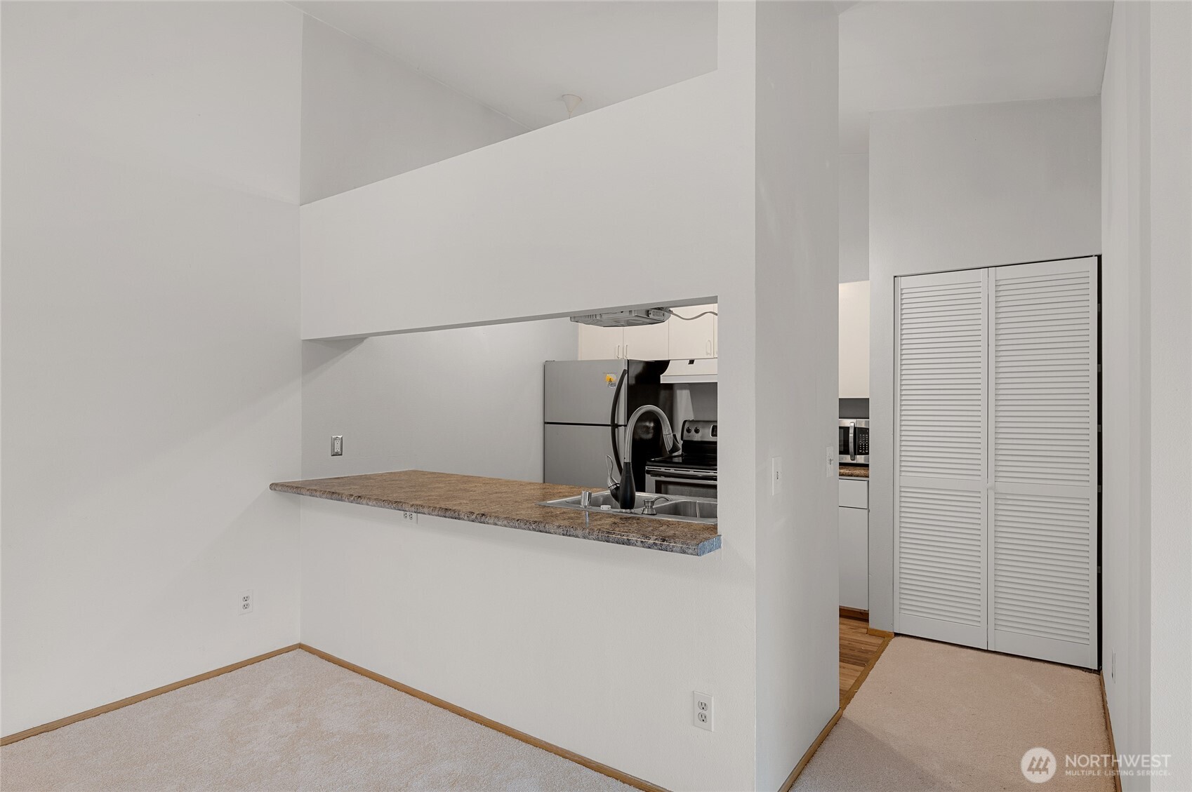 1517 NE 147th Street Unit: 2B
