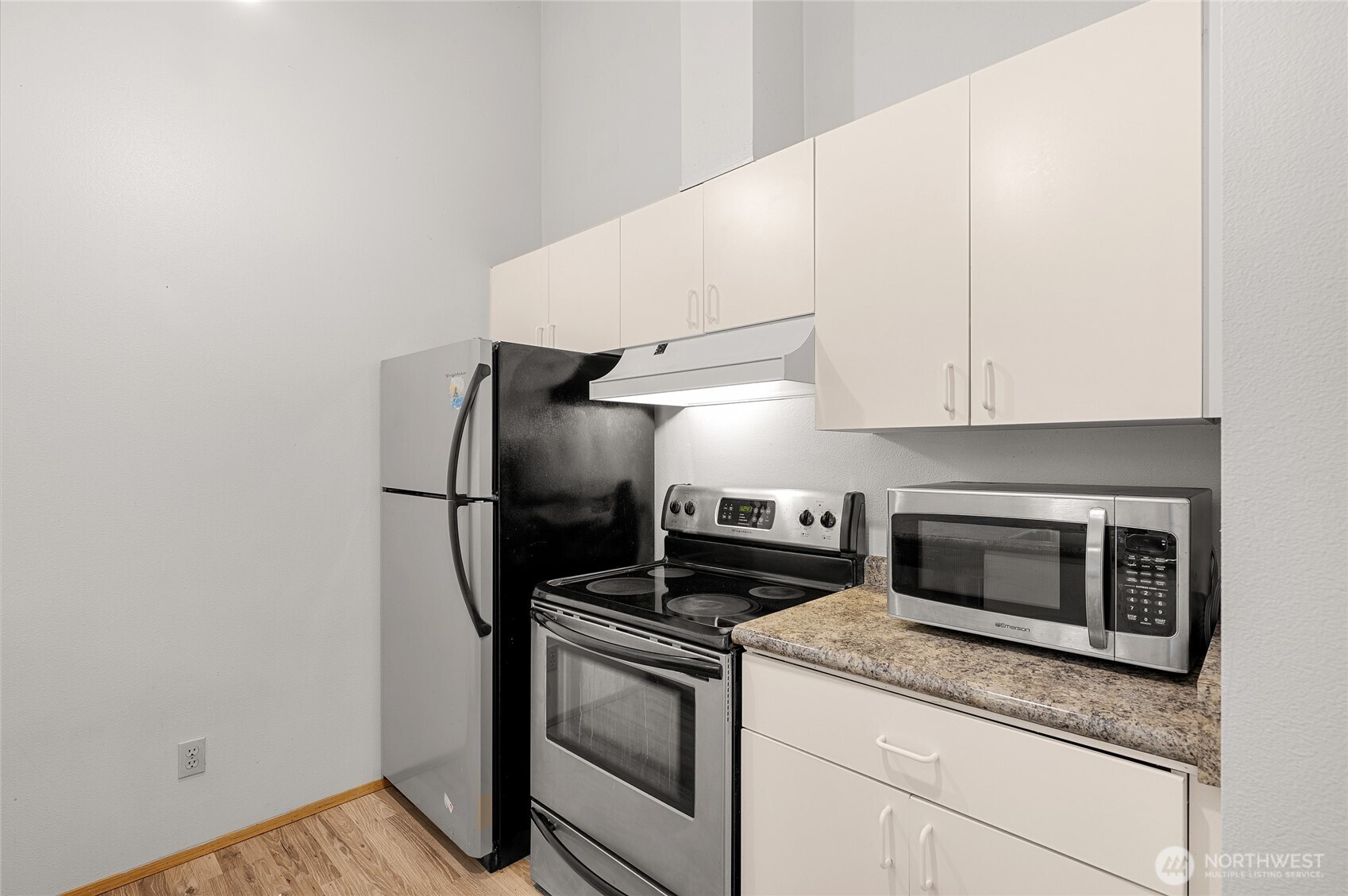 1517 NE 147th Street Unit: 2B