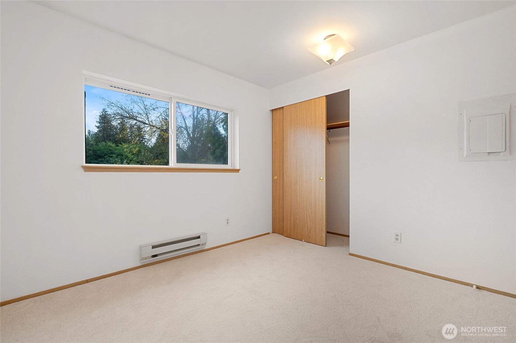 1517 NE 147th Street Unit: 2B