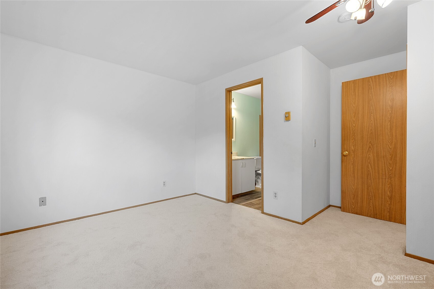 1517 NE 147th Street Unit: 2B