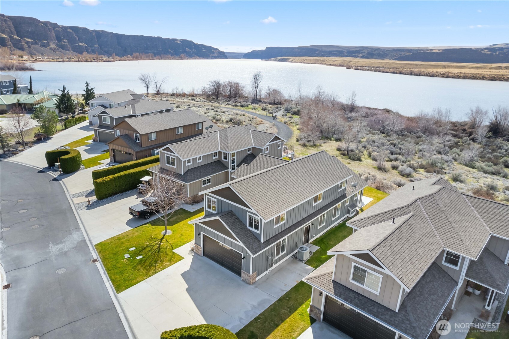 23951 Crescent Bay Drive NW